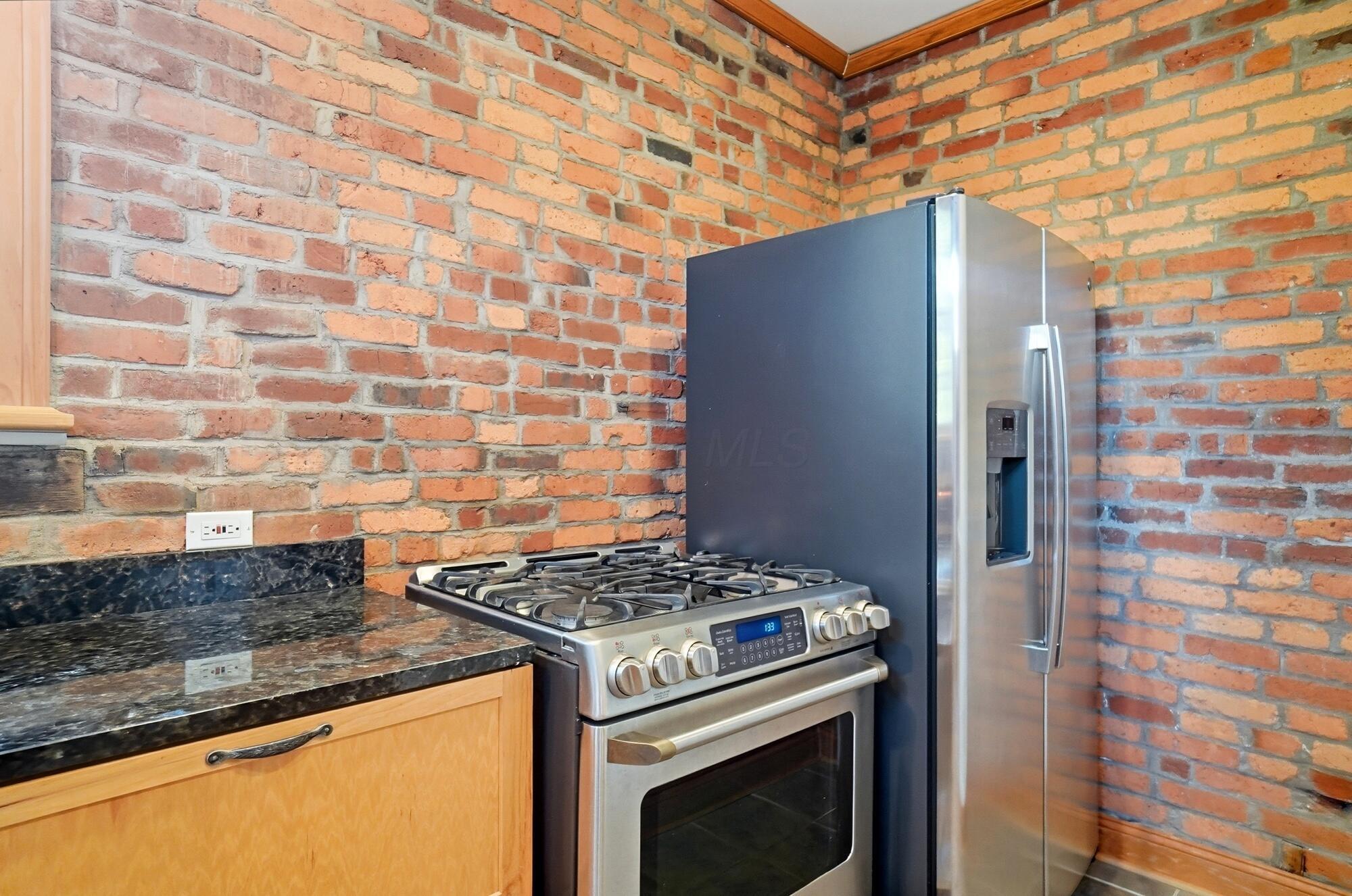 Columbus, Ohio, 43206, United States, 2 Bedrooms Bedrooms, ,2 BathroomsBathrooms,Residential,For Sale,1970918