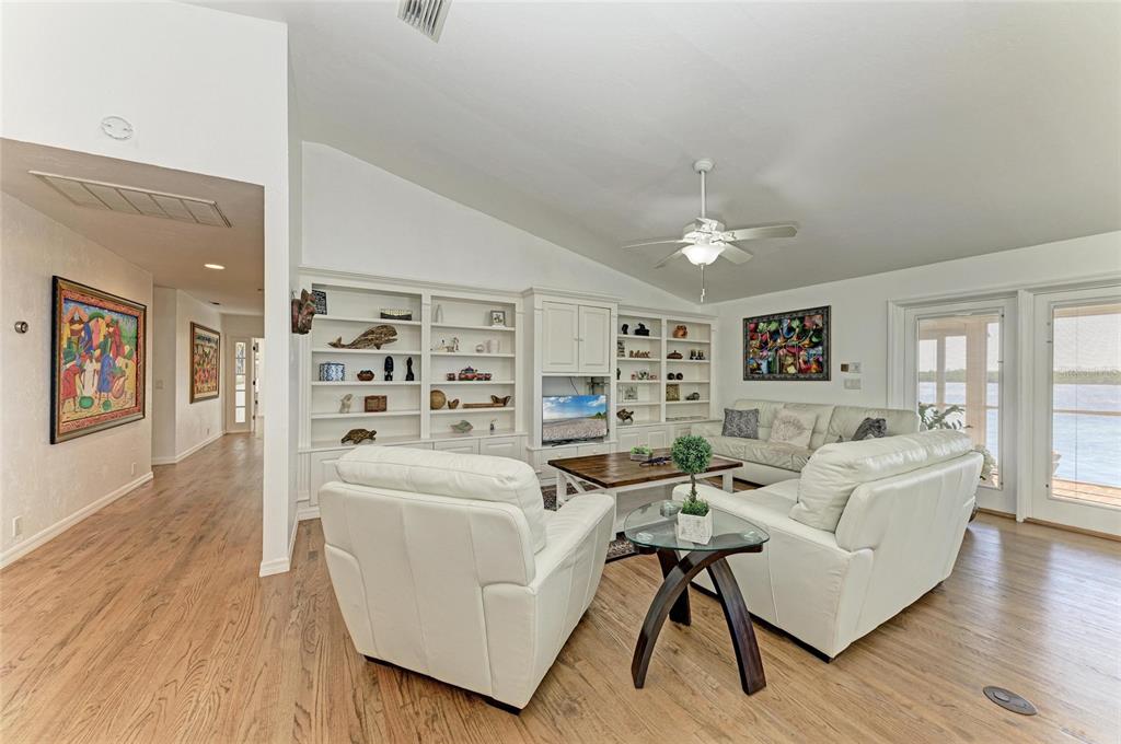 Punta Gorda, Florida, 33983, United States, 4 Bedrooms Bedrooms, ,4 BathroomsBathrooms,Residential,For Sale,1744547