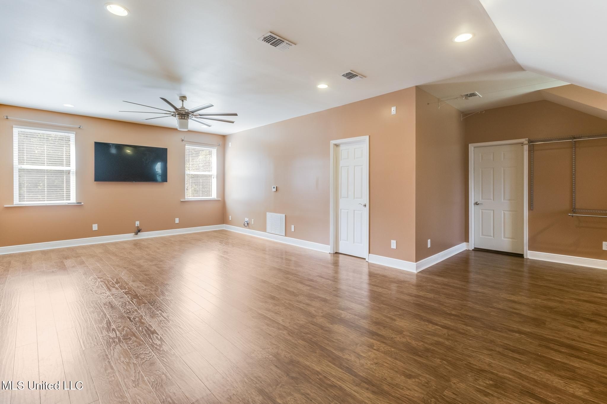 Pass Christian, Mississippi, 39571, United States, 3 Bedrooms Bedrooms, ,4 BathroomsBathrooms,Residential,For Sale,1943647