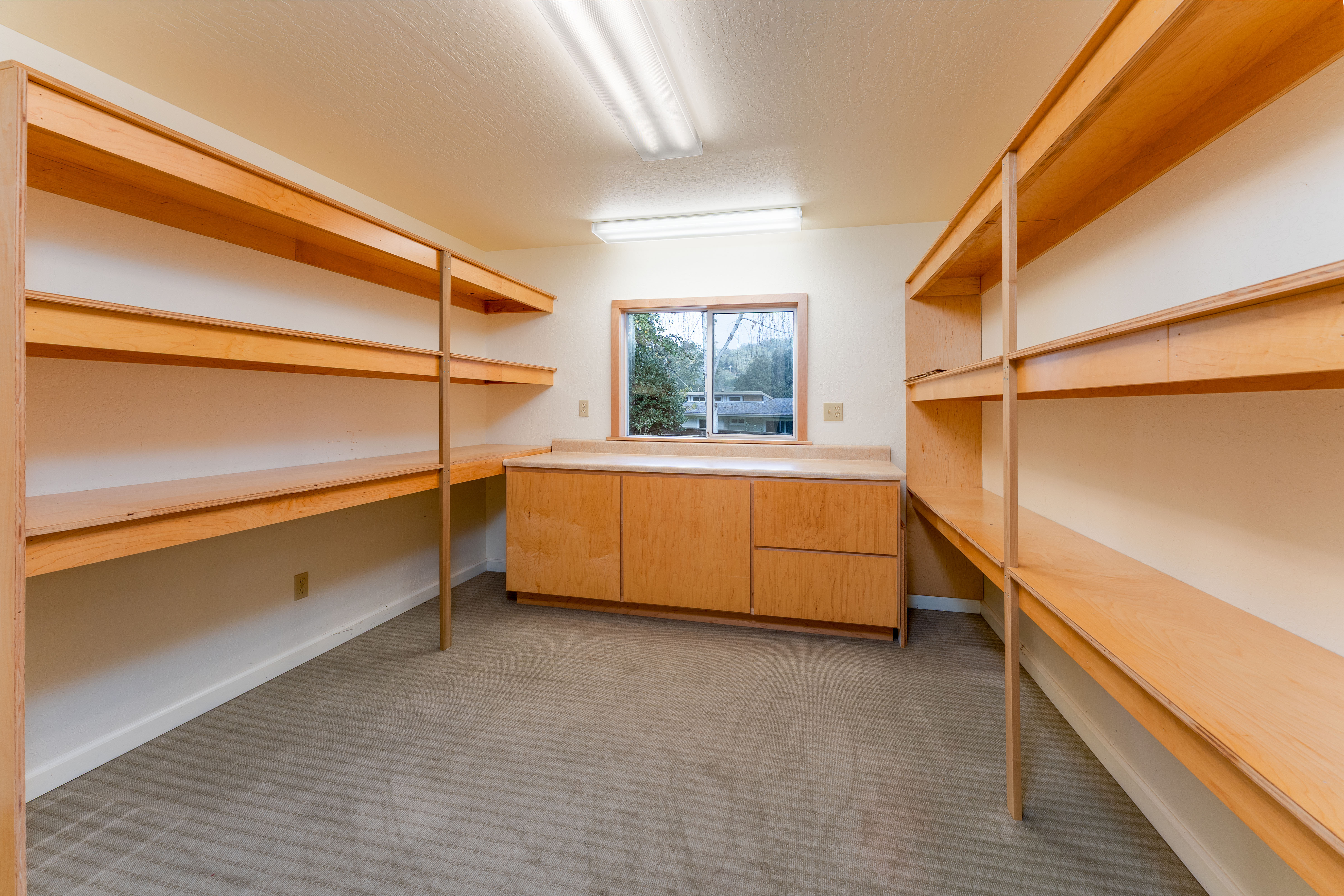 Ukiah, California, 95482, United States, 3 Bedrooms Bedrooms, ,2 BathroomsBathrooms,Residential,For Sale,1997142