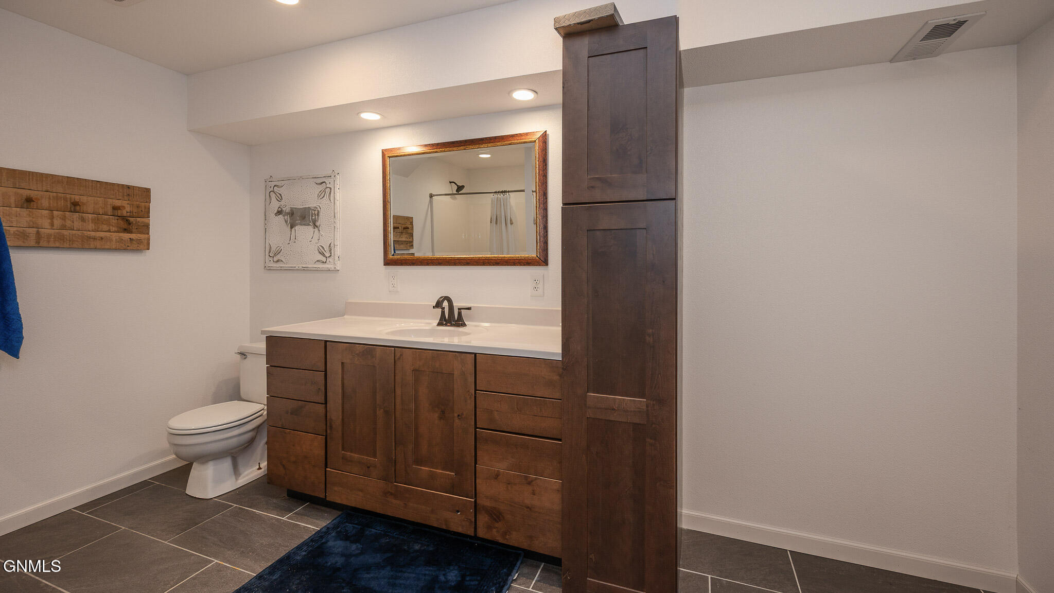 Zap, North Dakota, 58580, United States, 4 Bedrooms Bedrooms, ,1 BathroomBathrooms,Residential,For Sale,1937201