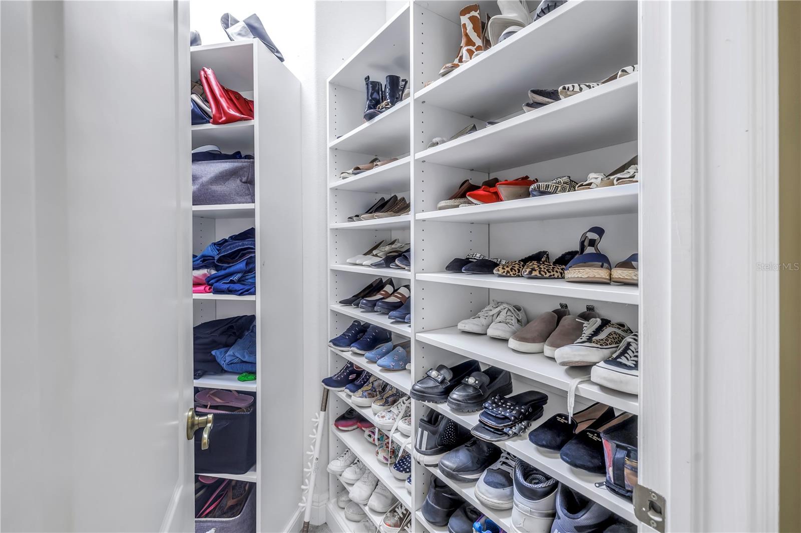 Tarpon Springs, Florida, 34689, United States, 4 Bedrooms Bedrooms, ,4 BathroomsBathrooms,Residential,For Sale,1975840