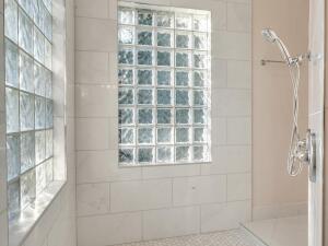 Plantation, Florida, 33325, United States, 5 Bedrooms Bedrooms, ,4 BathroomsBathrooms,Residential,For Sale,2005457