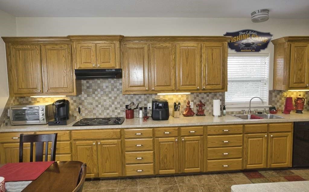 Brazoria, Texas, 77422, United States, 4 Bedrooms Bedrooms, ,3 BathroomsBathrooms,Residential,For Sale,1935189