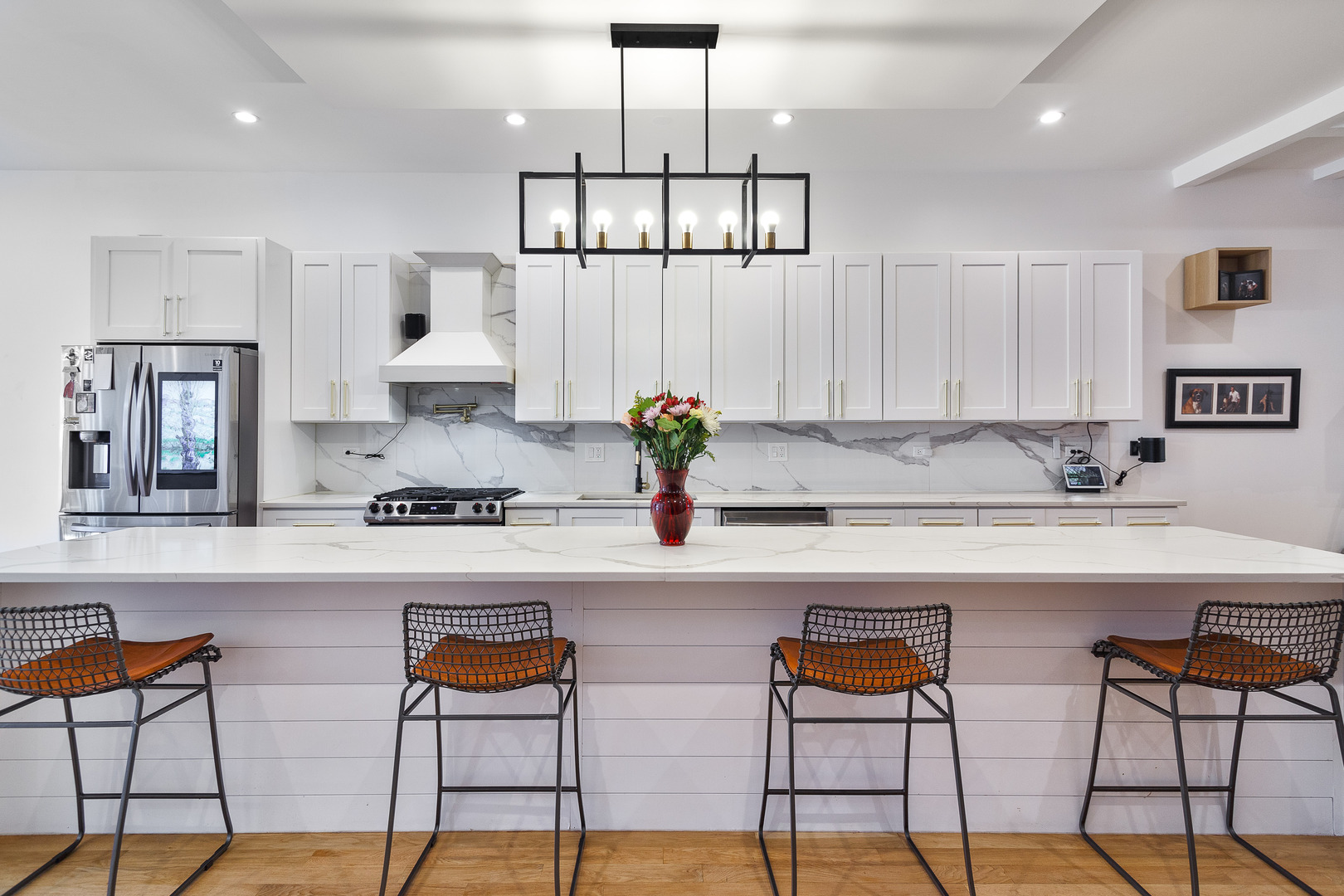 Chicago, Illinois, 60651, United States, 5 Bedrooms Bedrooms, ,6 BathroomsBathrooms,Residential,For Sale,1988146