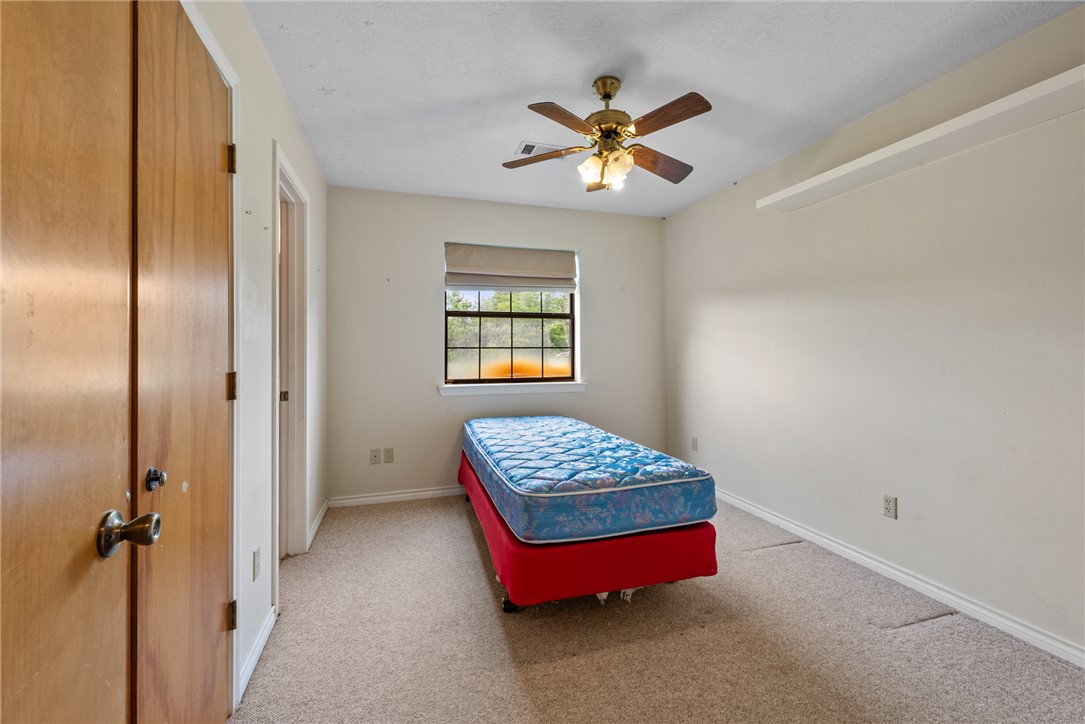 Bryan, Texas, 77808, United States, 4 Bedrooms Bedrooms, ,4 BathroomsBathrooms,Residential,For Sale,1975191