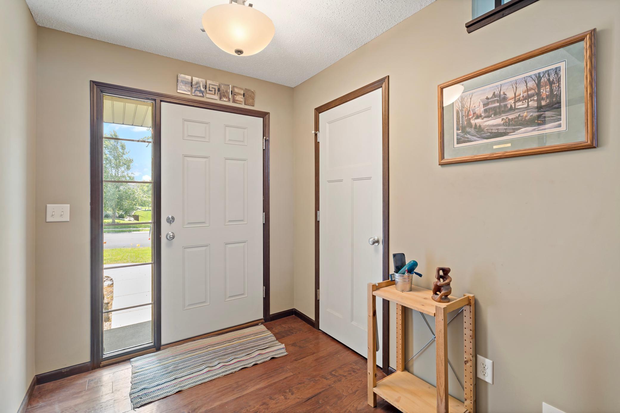 Shakopee, Minnesota, 55379, United States, 5 Bedrooms Bedrooms, ,2 BathroomsBathrooms,Residential,For Sale,1918771