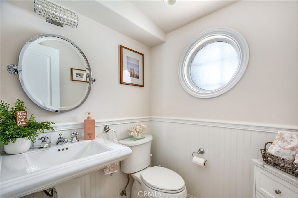 San Clemente, California, 92672, United States, 2 Bedrooms Bedrooms, ,3 BathroomsBathrooms,Residential,For Sale,1927203