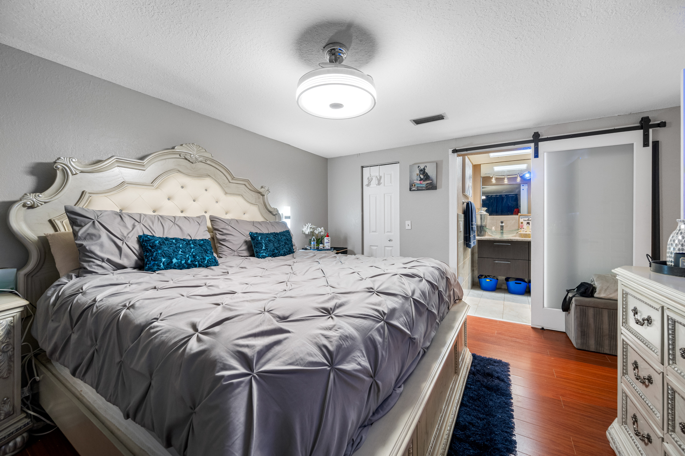 Tampa, Florida, 33615, United States, 4 Bedrooms Bedrooms, ,3 BathroomsBathrooms,Residential,For Sale,1900602