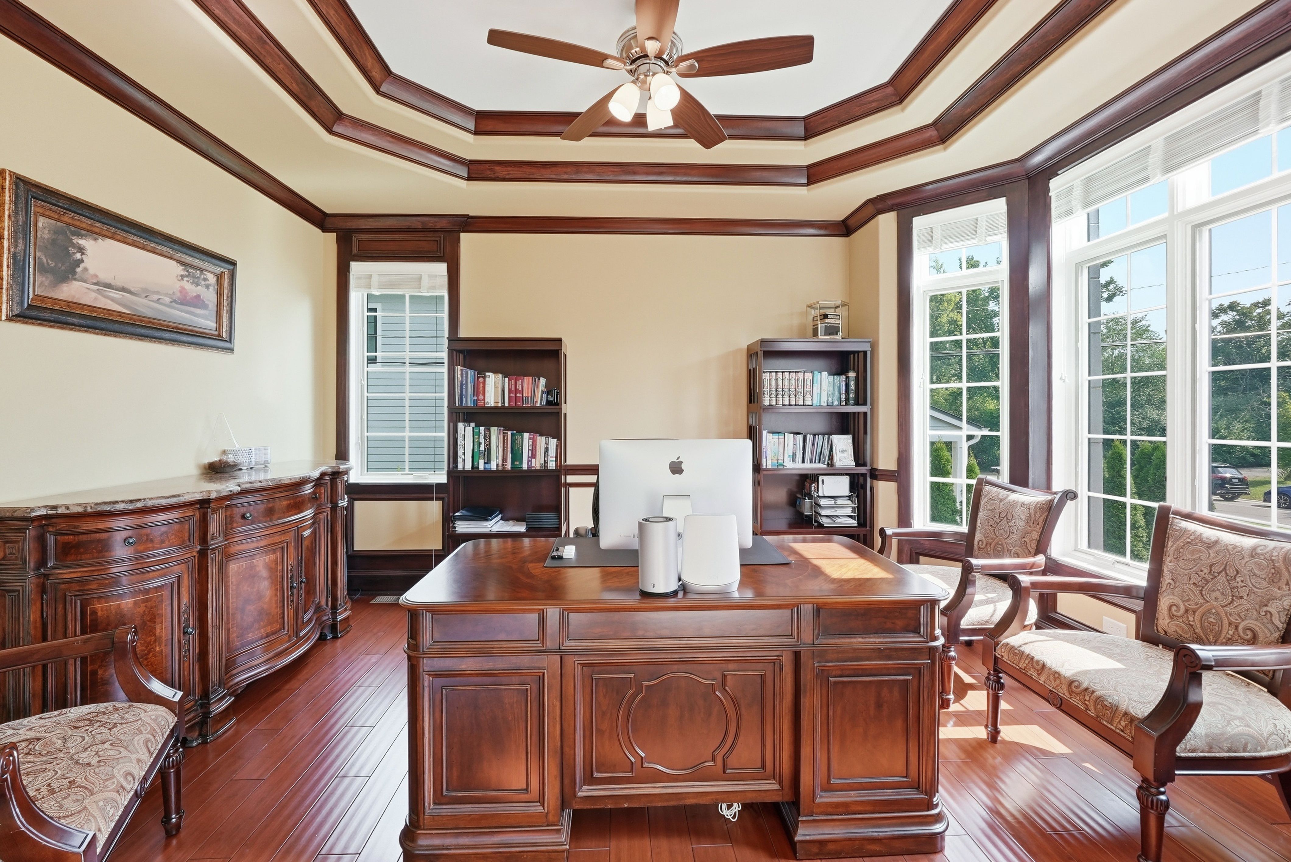  Perfectly Positioned in the Prestigious Golfview Hills Community of Hinsdale - 物件實景