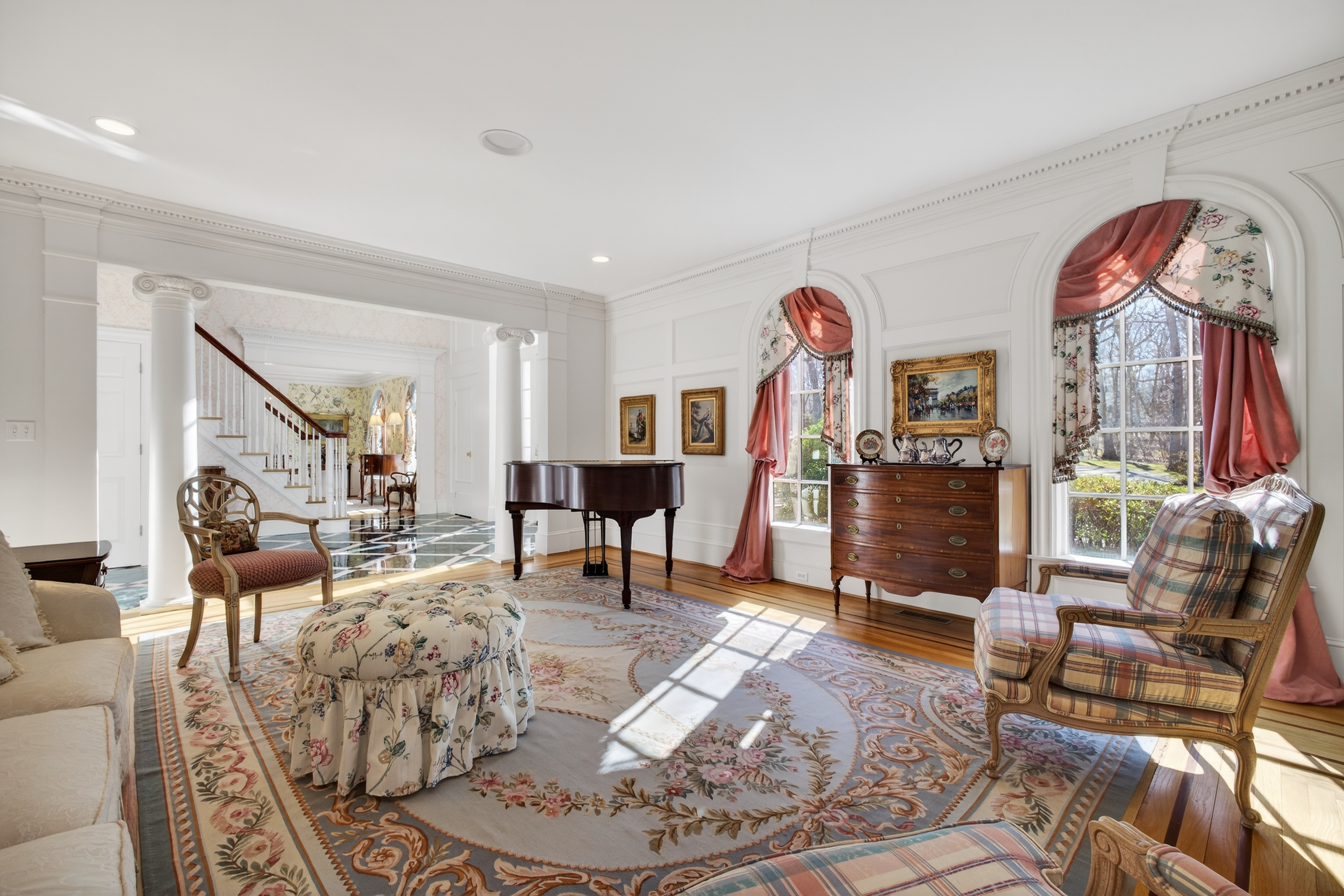  Riverside Elegance Meets Neoclassical Grandeur - 物件實景