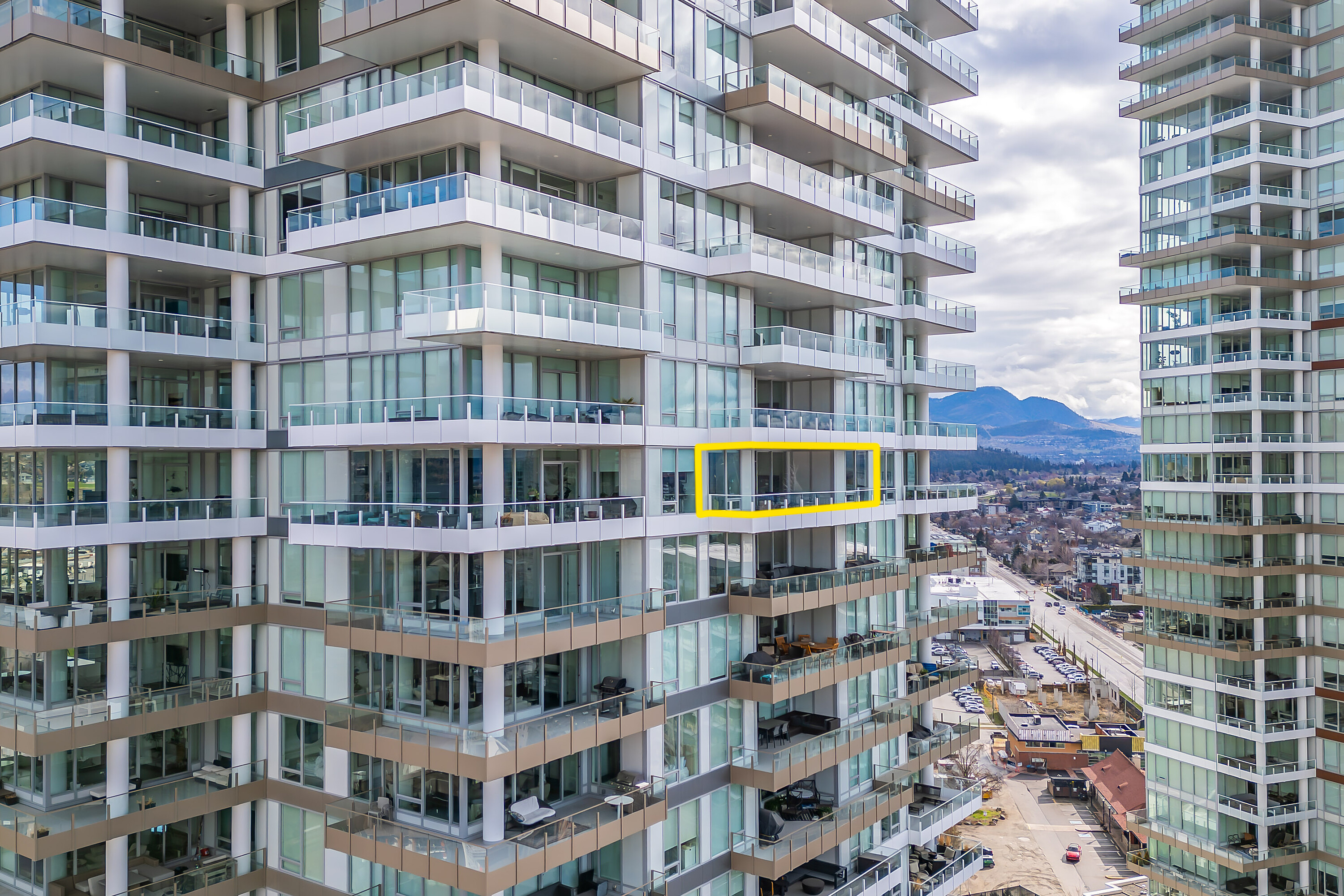  Unobstructed Views of the Lake - 物件實景