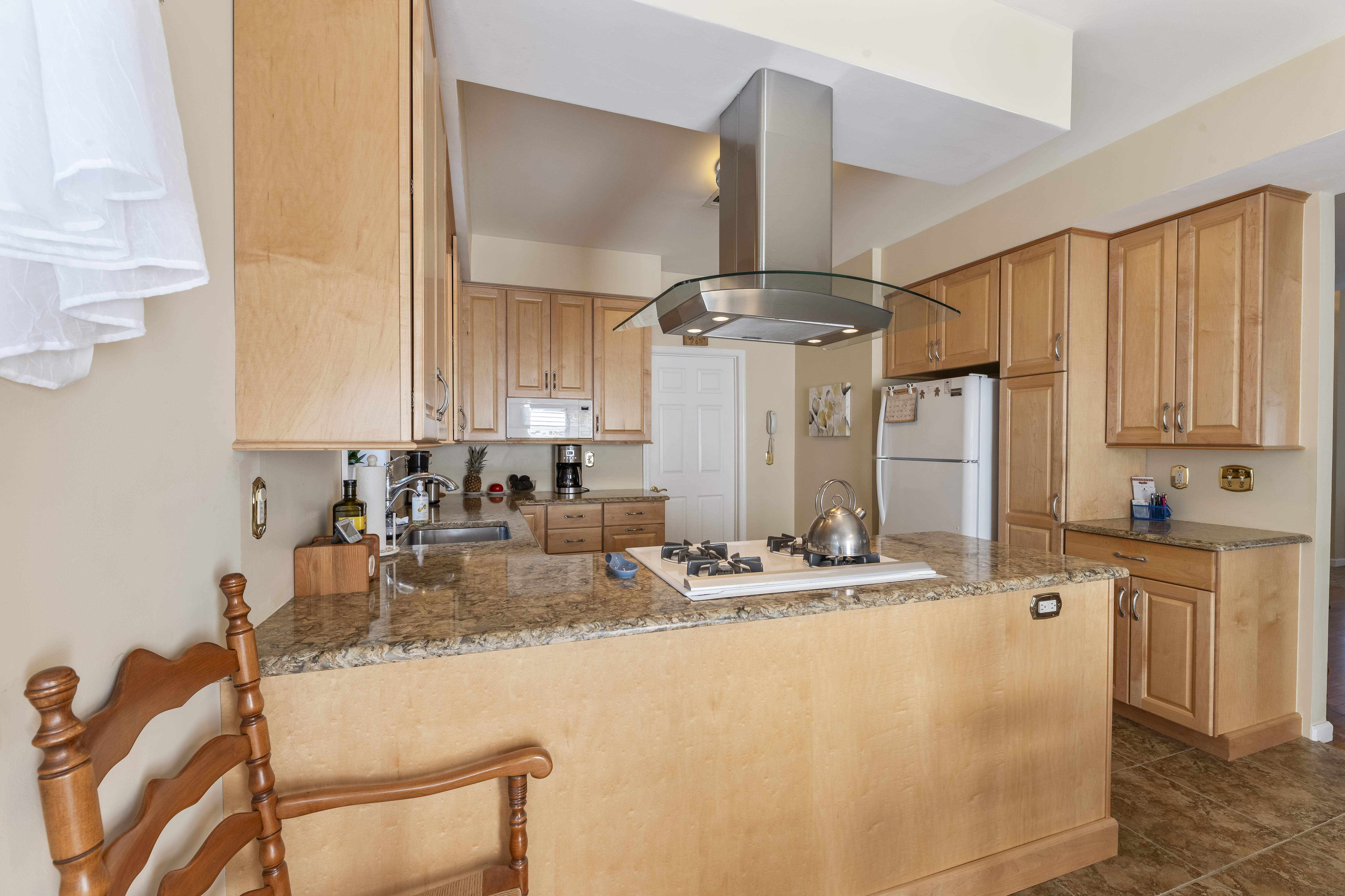 Keyport, New Jersey, 07735, United States, 2 Bedrooms Bedrooms, ,3 BathroomsBathrooms,Residential,For Sale,1914240