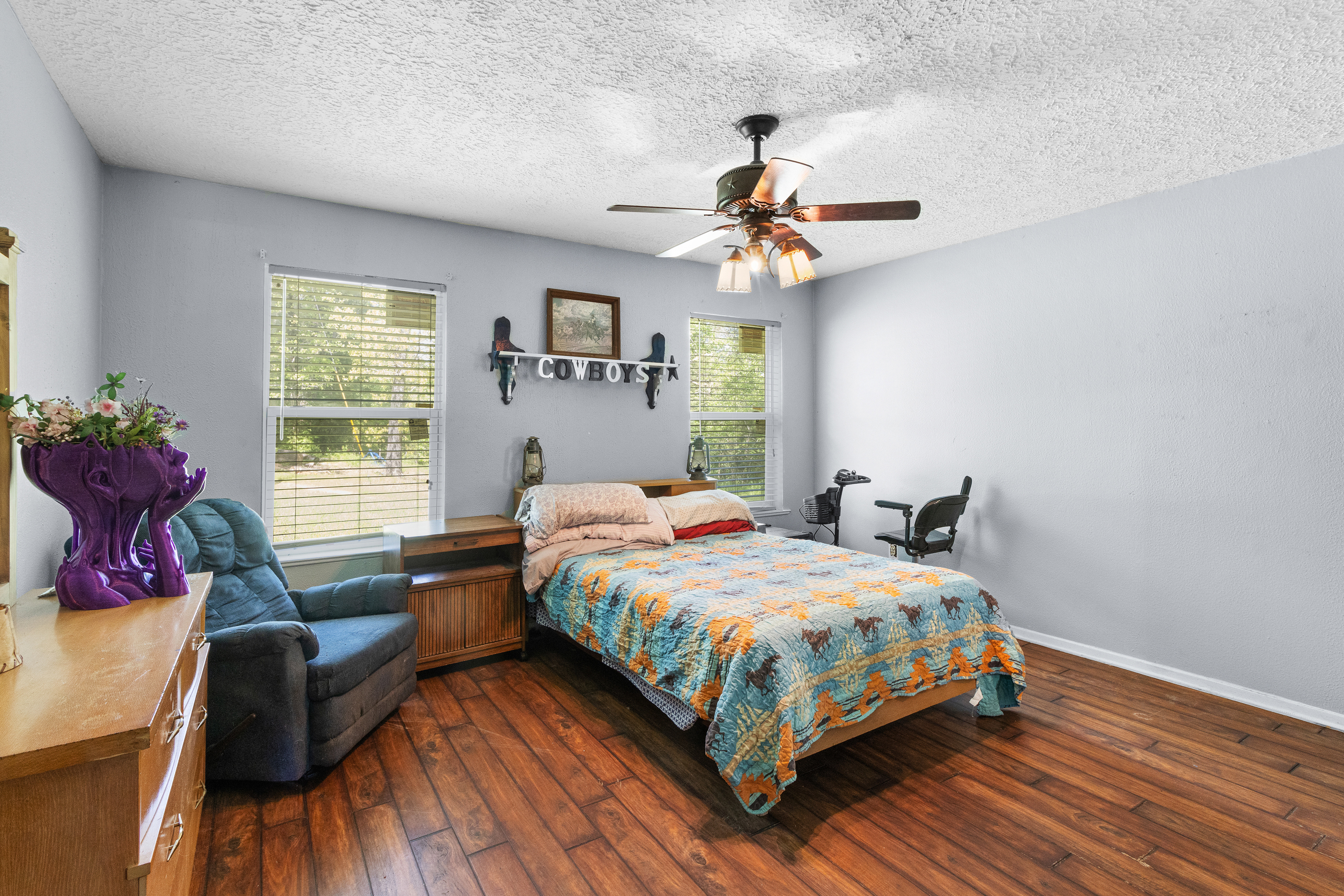 Henderson, Texas, 75652, United States, 6 Bedrooms Bedrooms, ,5 BathroomsBathrooms,Residential,For Sale,1920809