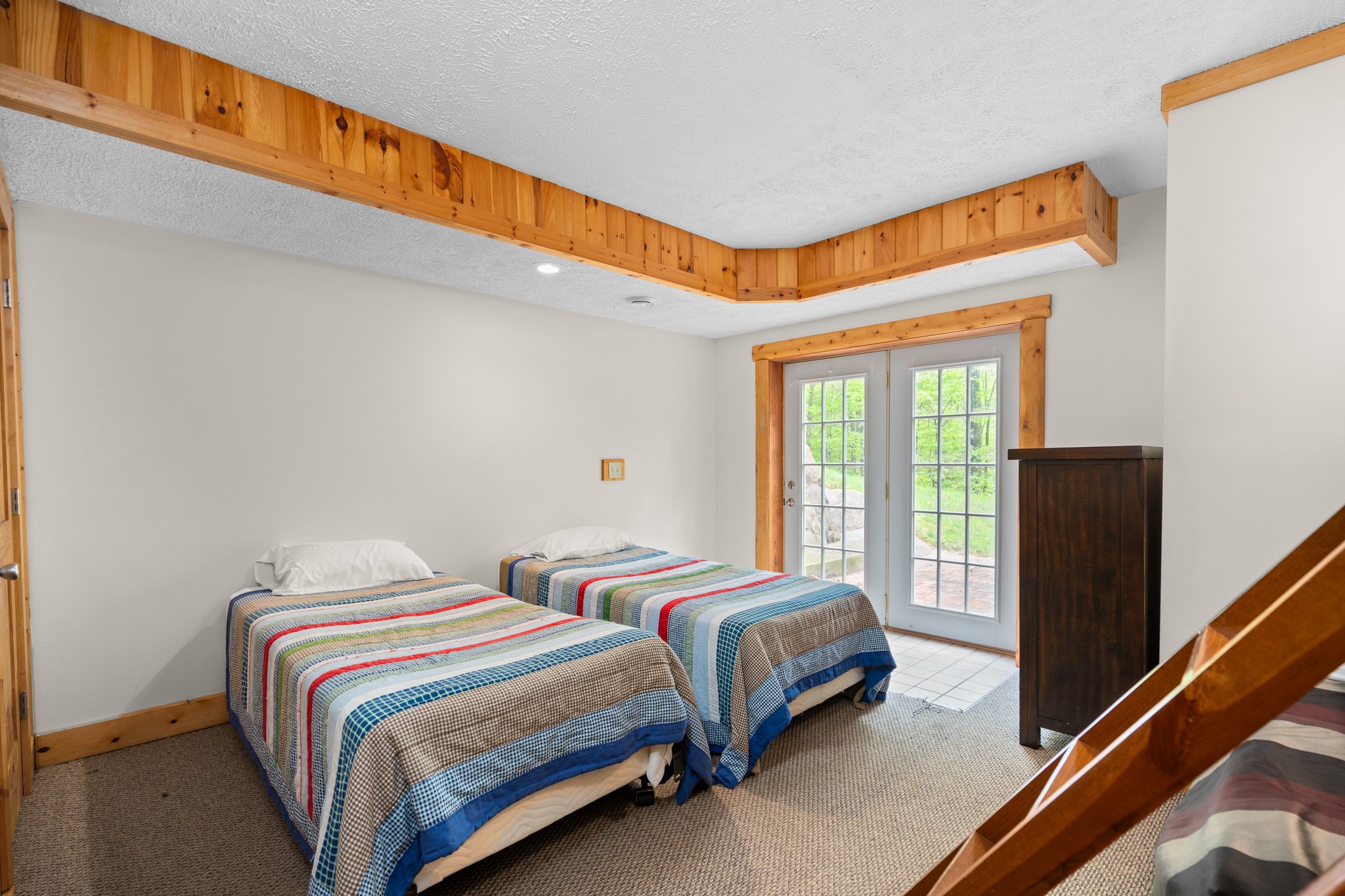 Bellaire, Michigan, 49615, United States, 5 Bedrooms Bedrooms, ,4 BathroomsBathrooms,Residential,For Sale,1826987