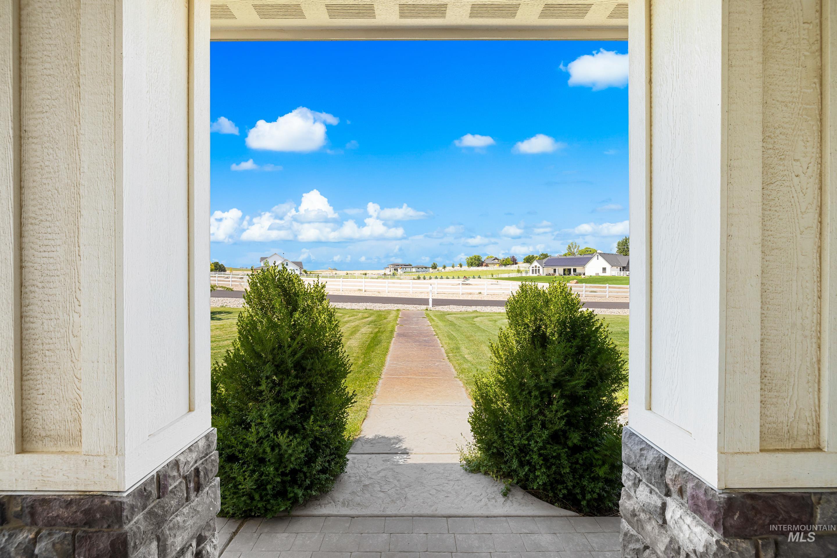 Nampa, Idaho, 83686, United States, 5 Bedrooms Bedrooms, ,Residential,For Sale,1989530