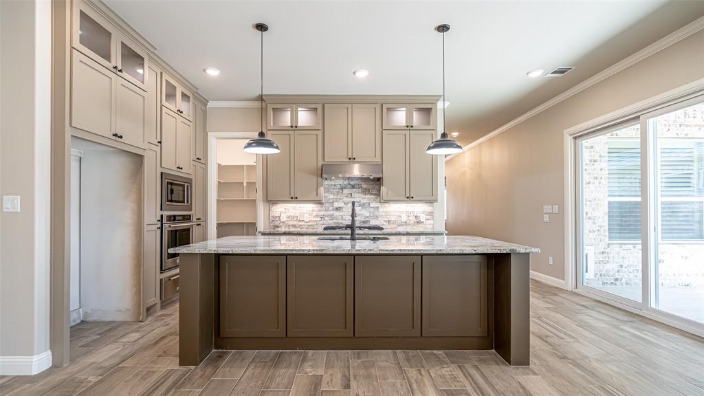 Granbury, Texas, 76048, United States, 3 Bedrooms Bedrooms, ,3 BathroomsBathrooms,Residential,For Sale,1996630