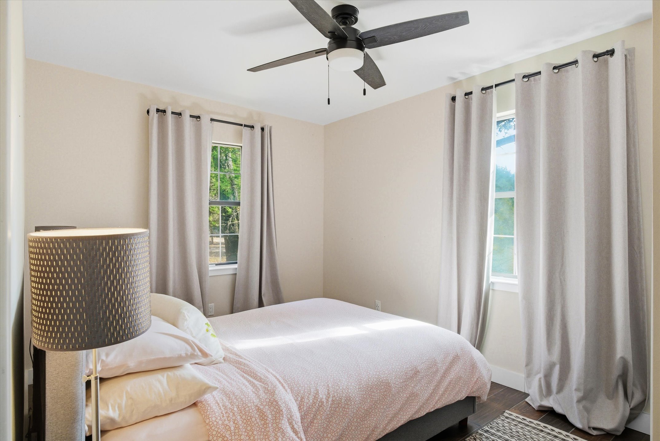 Wills Point, Texas, 75169, United States, 4 Bedrooms Bedrooms, ,4 BathroomsBathrooms,Residential,For Sale,1996475