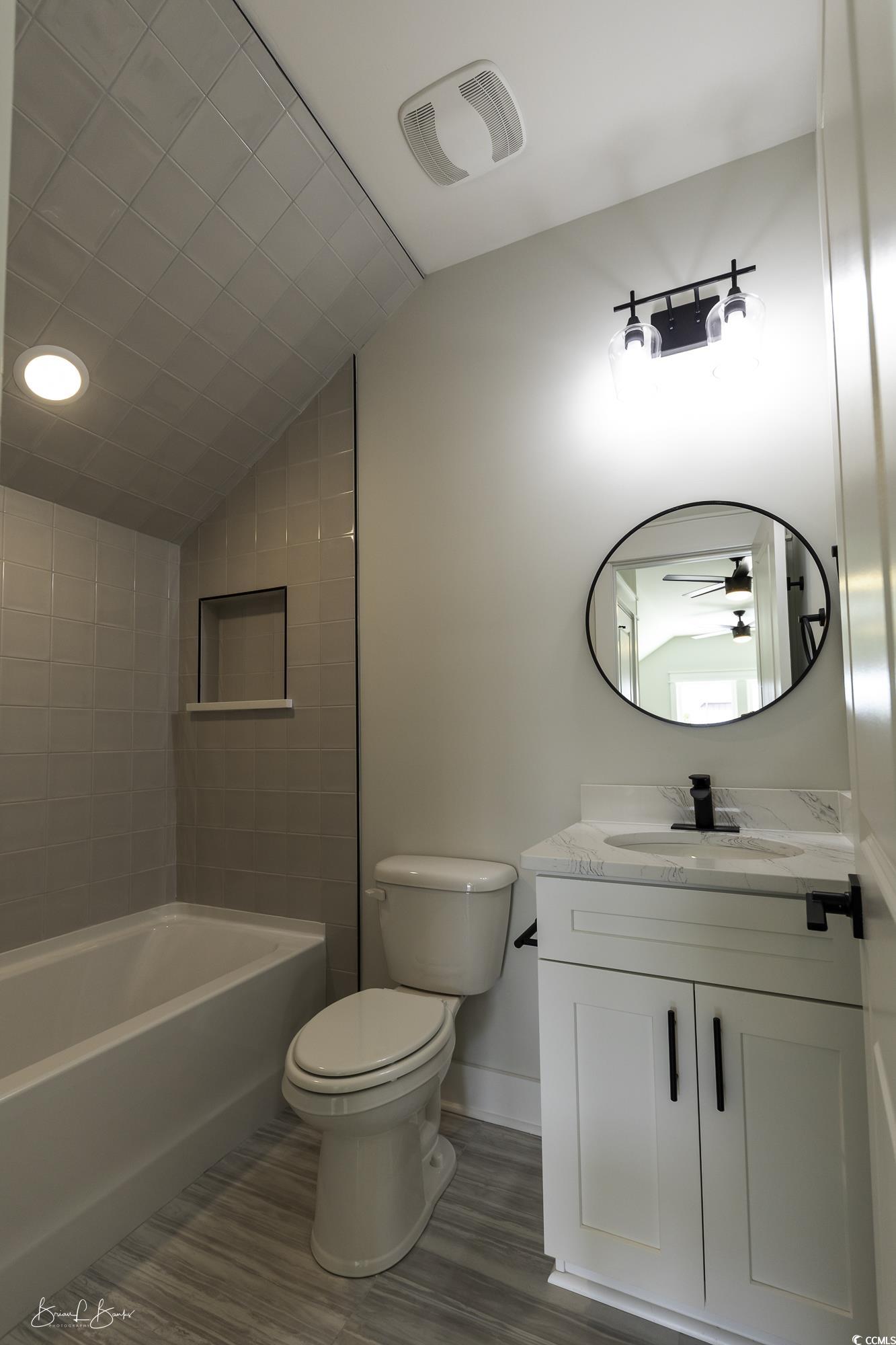 Myrtle Beach, South Carolina, 29579, United States, 4 Bedrooms Bedrooms, ,5 BathroomsBathrooms,Residential,For Sale,1982335