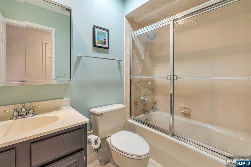 Twp of Washington, New Jersey, 07676, United States, 3 Bedrooms Bedrooms, ,3 BathroomsBathrooms,Residential,For Sale,1988270