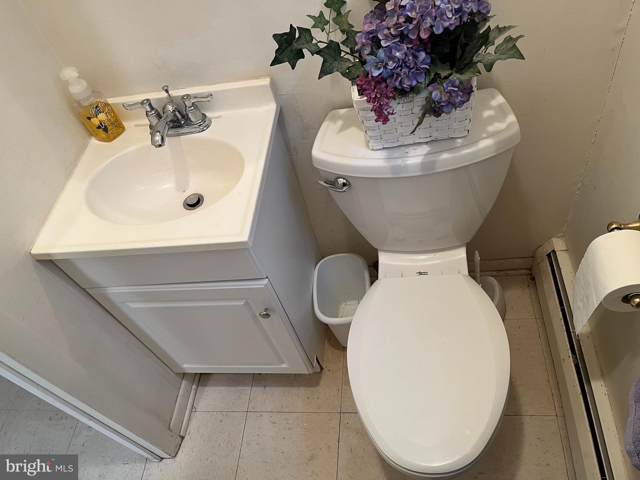 Southampton, Pennsylvania, 18966, United States, 4 Bedrooms Bedrooms, ,Residential,For Sale,1990215