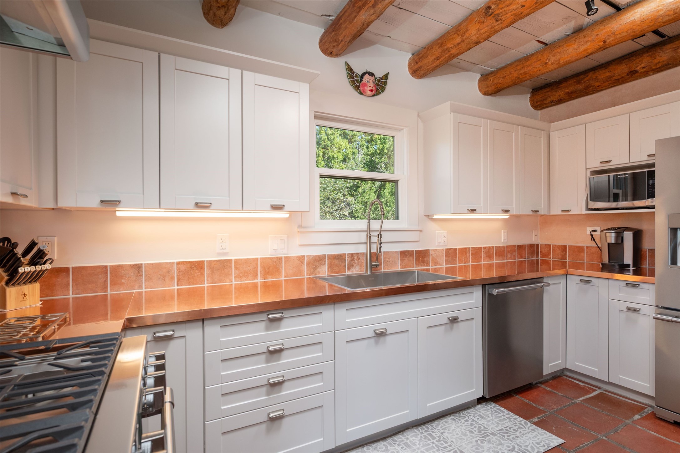  413 Los Arboles Drive - 物件實景