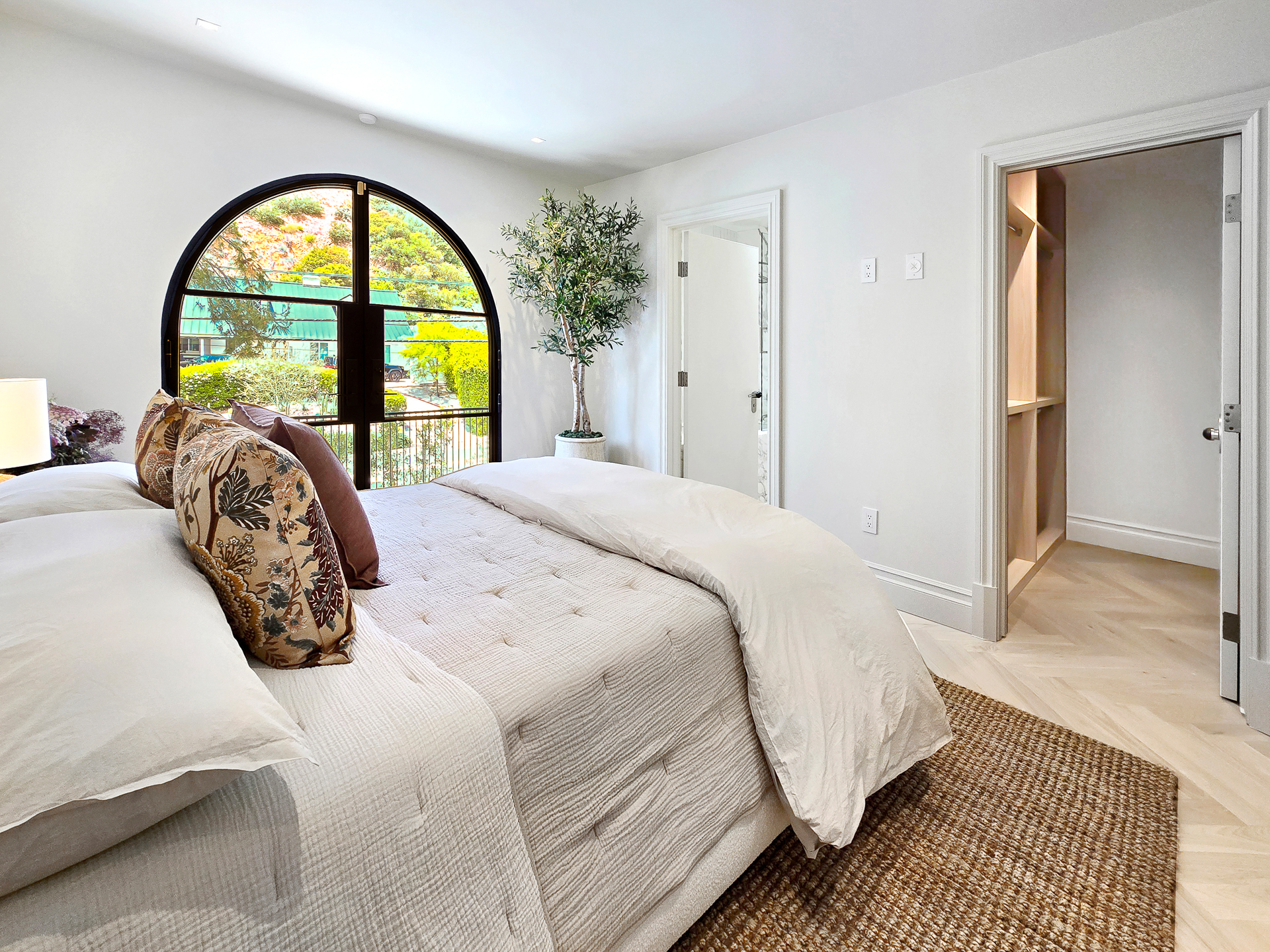  2288 Coldwater Canyon Dr - 物件實景