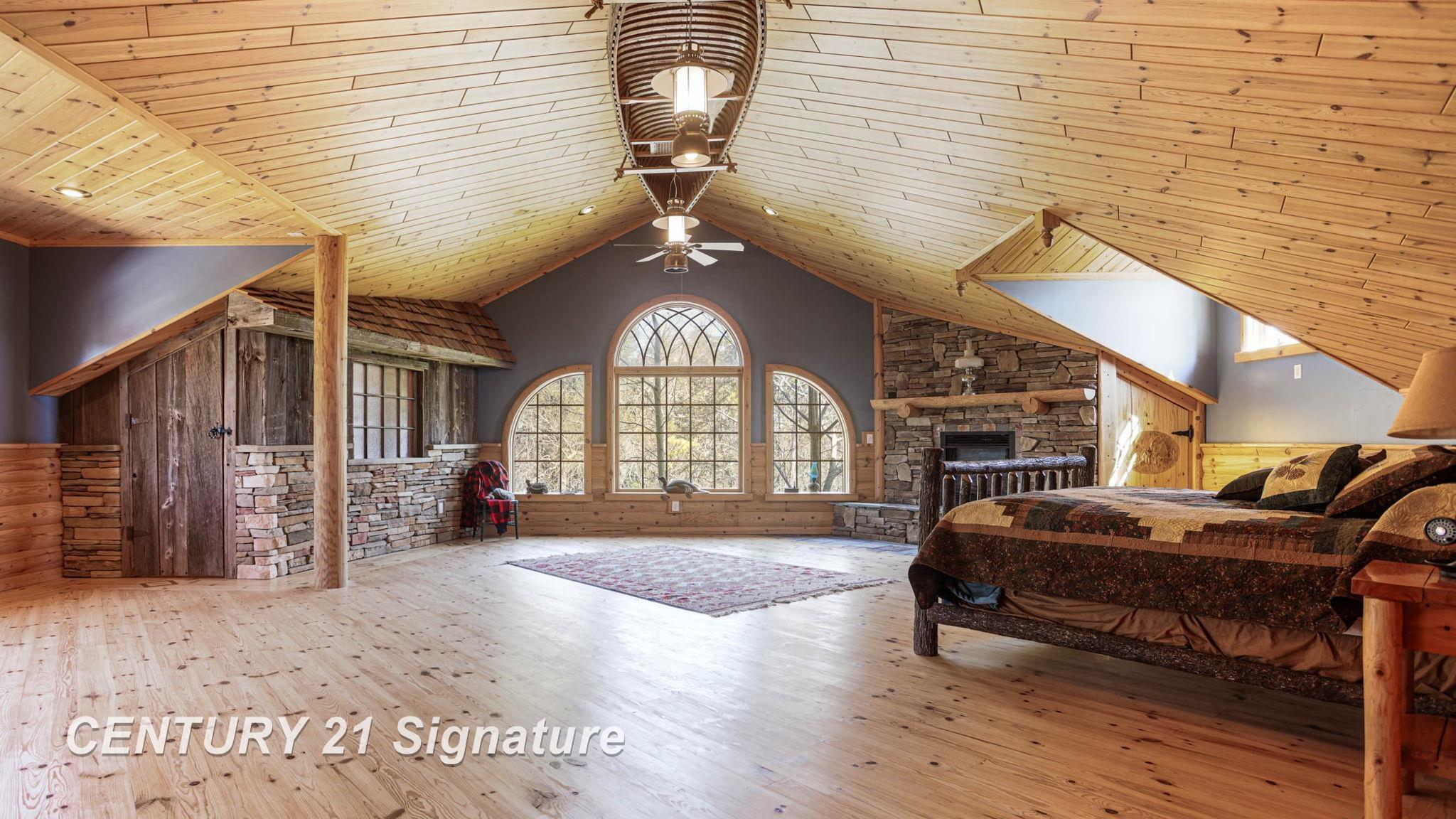 Hemlock, Michigan, 48626, United States, 6 Bedrooms Bedrooms, ,5 BathroomsBathrooms,Residential,For Sale,1984080