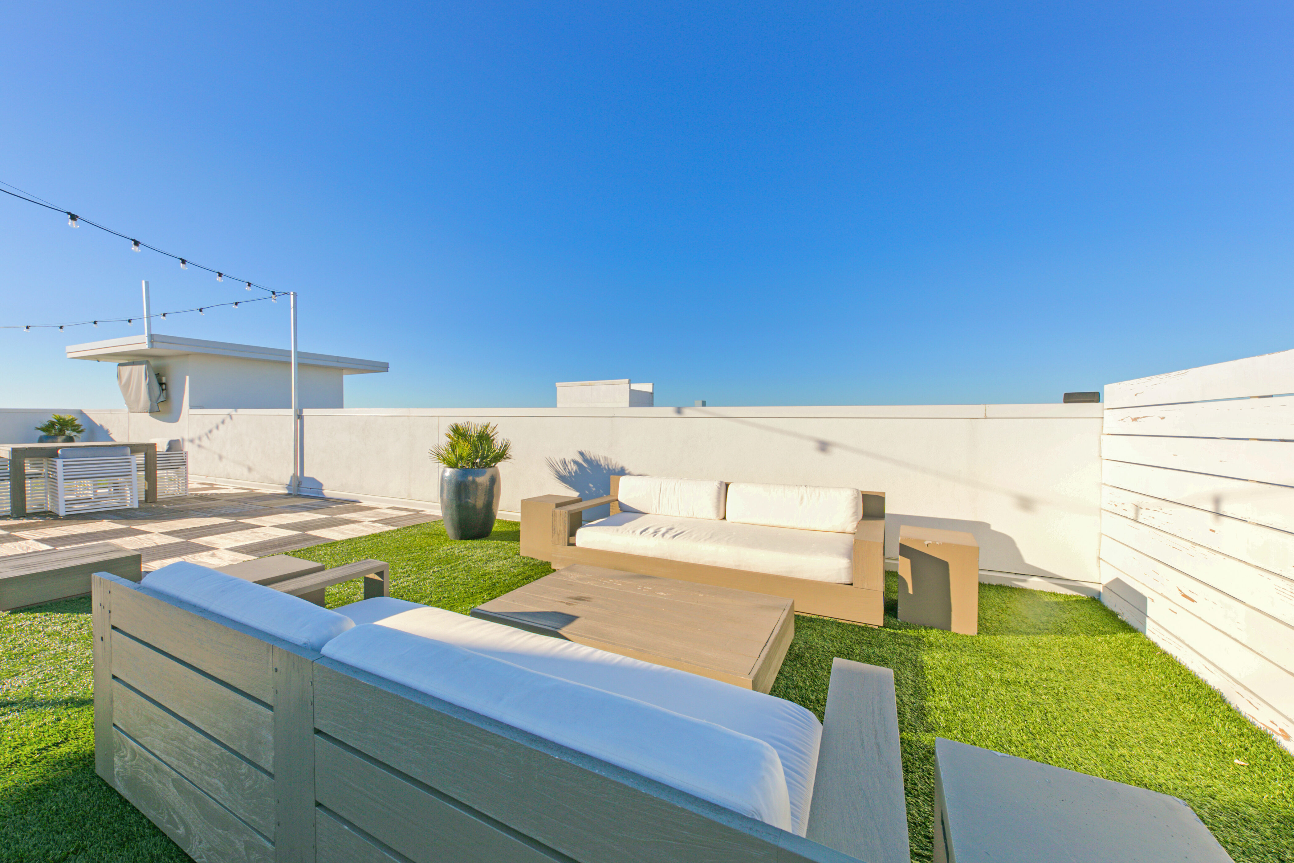  Elegant Resort Residence With Pool Views And Rooftop Lounge - 物件實景