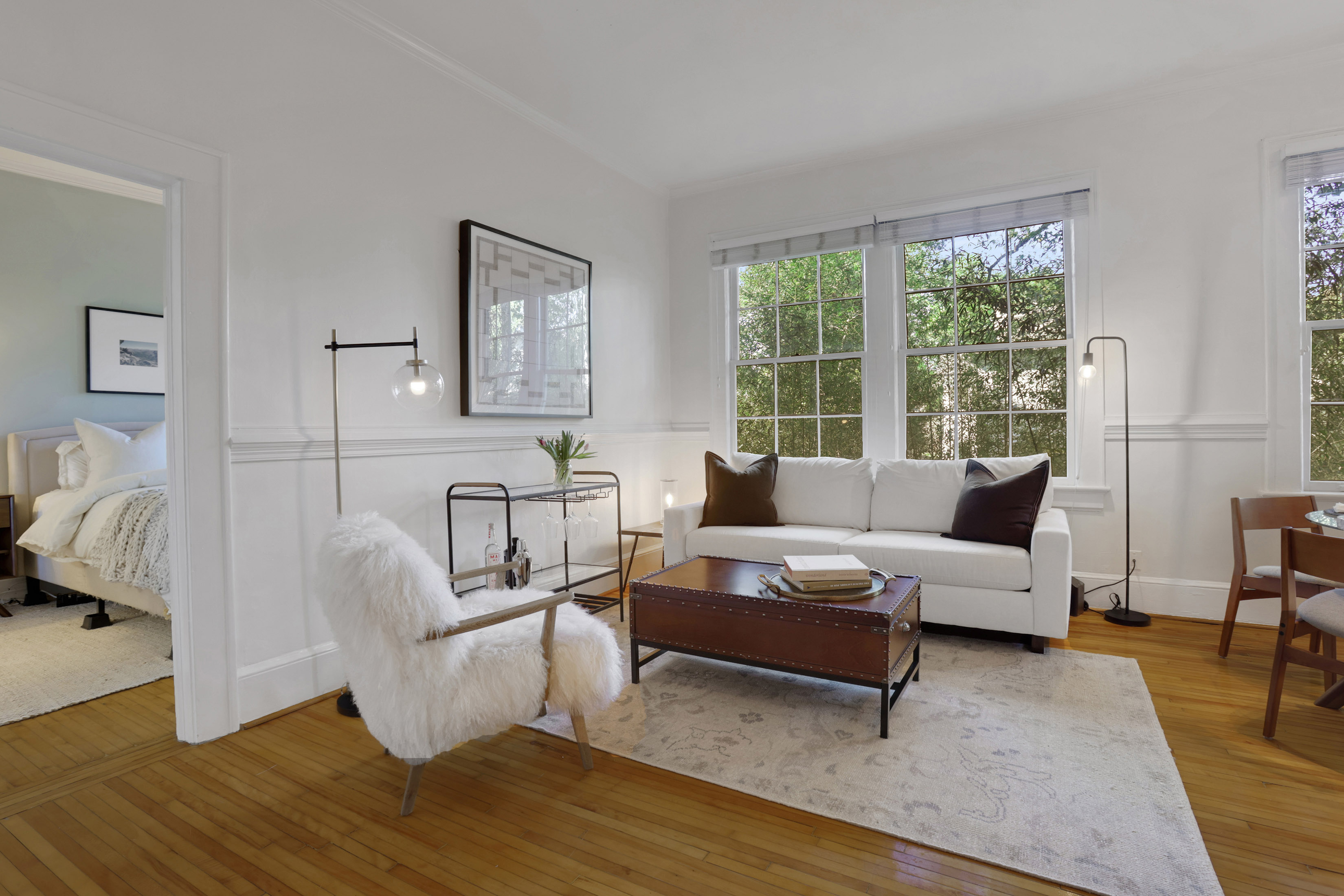  Morningside Living with Renovated Kitchen, Timeless Charm and Prime Location - 物件實景