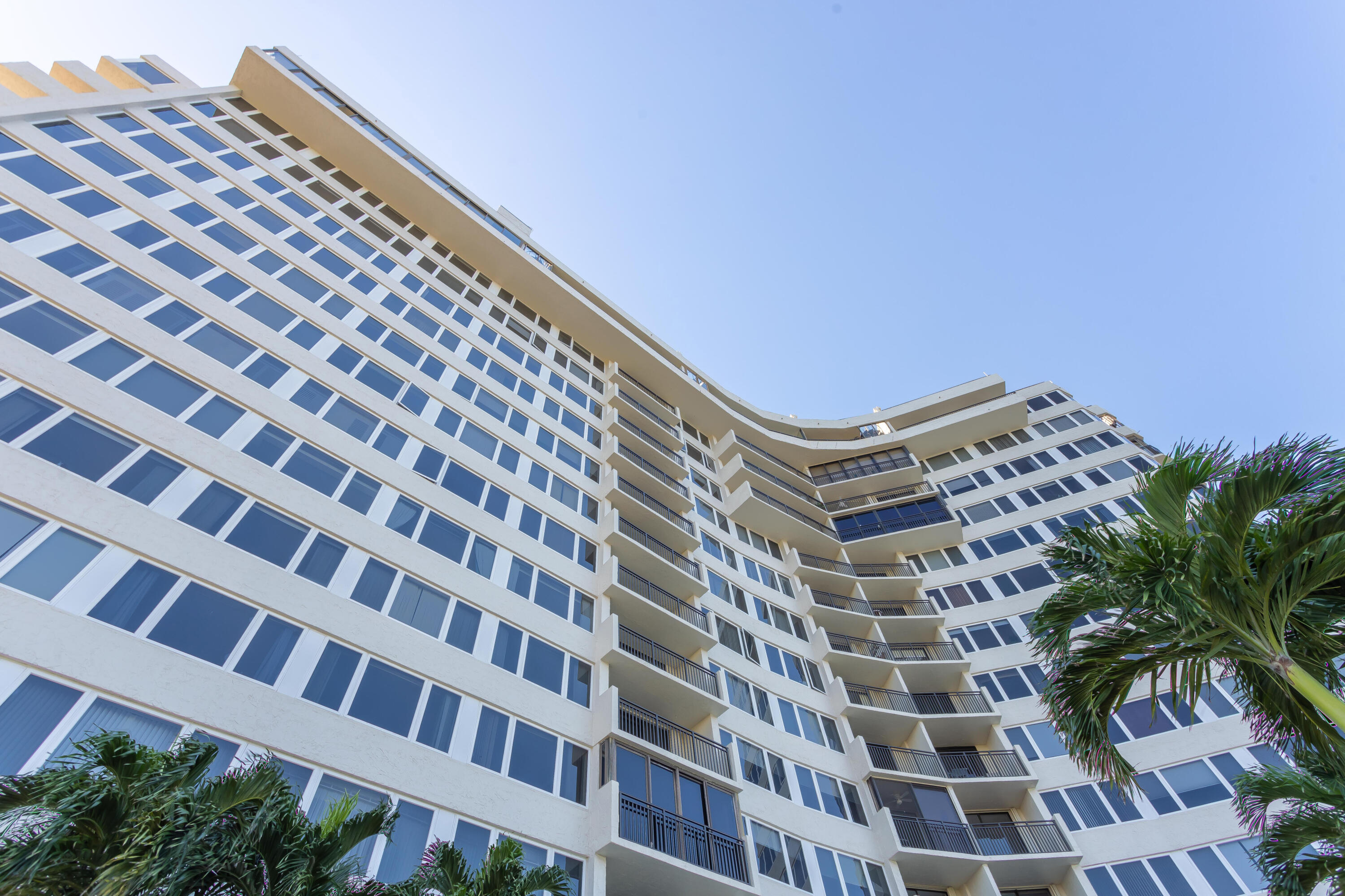 Highland Beach, Florida, 33487, United States, 1 Bedroom Bedrooms, ,2 BathroomsBathrooms,Residential,For Sale,1729334