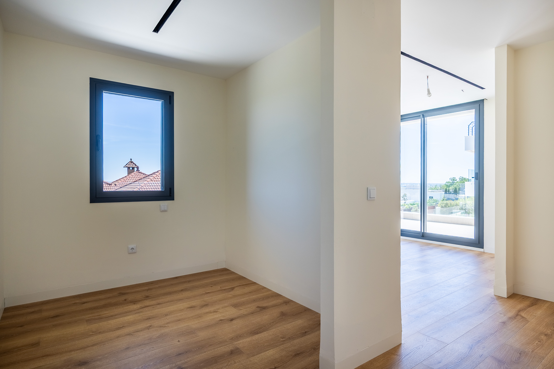  Detached villa with pool in private development in Tomares - 物件實景