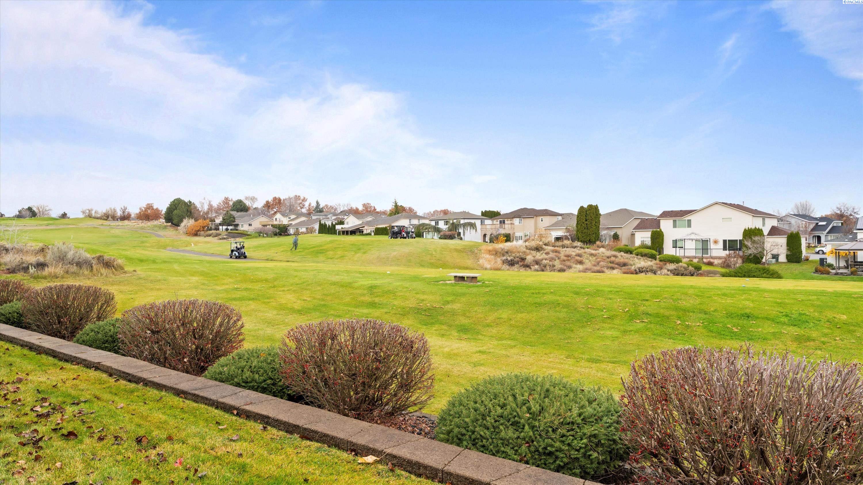 Richland, Washington, 99354, United States, 3 Bedrooms Bedrooms, ,3 BathroomsBathrooms,Residential,For Sale,1997405