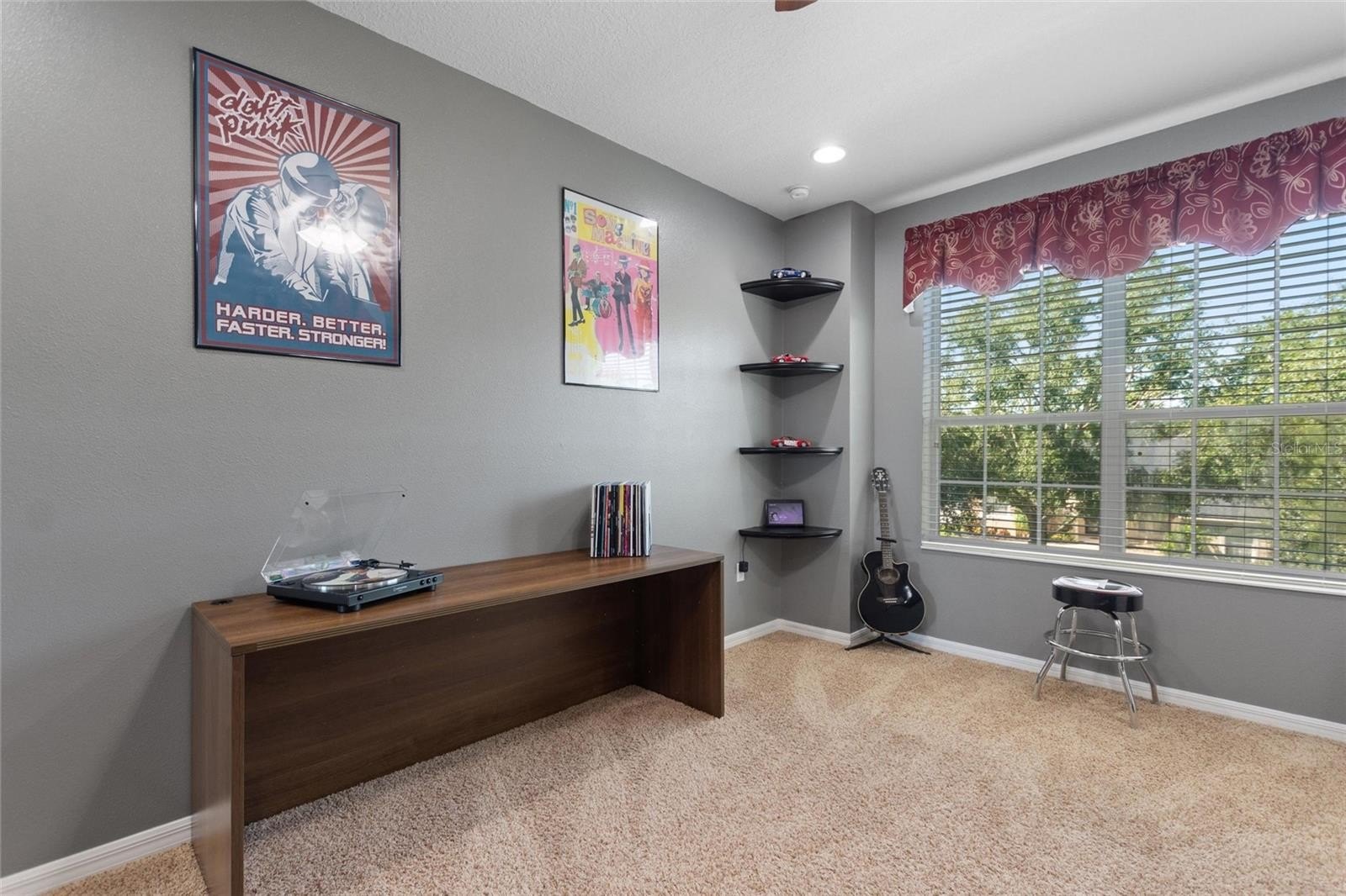 AUBURNDALE, Florida, 33823, United States, 5 Bedrooms Bedrooms, ,5 BathroomsBathrooms,Residential,For Sale,1986097