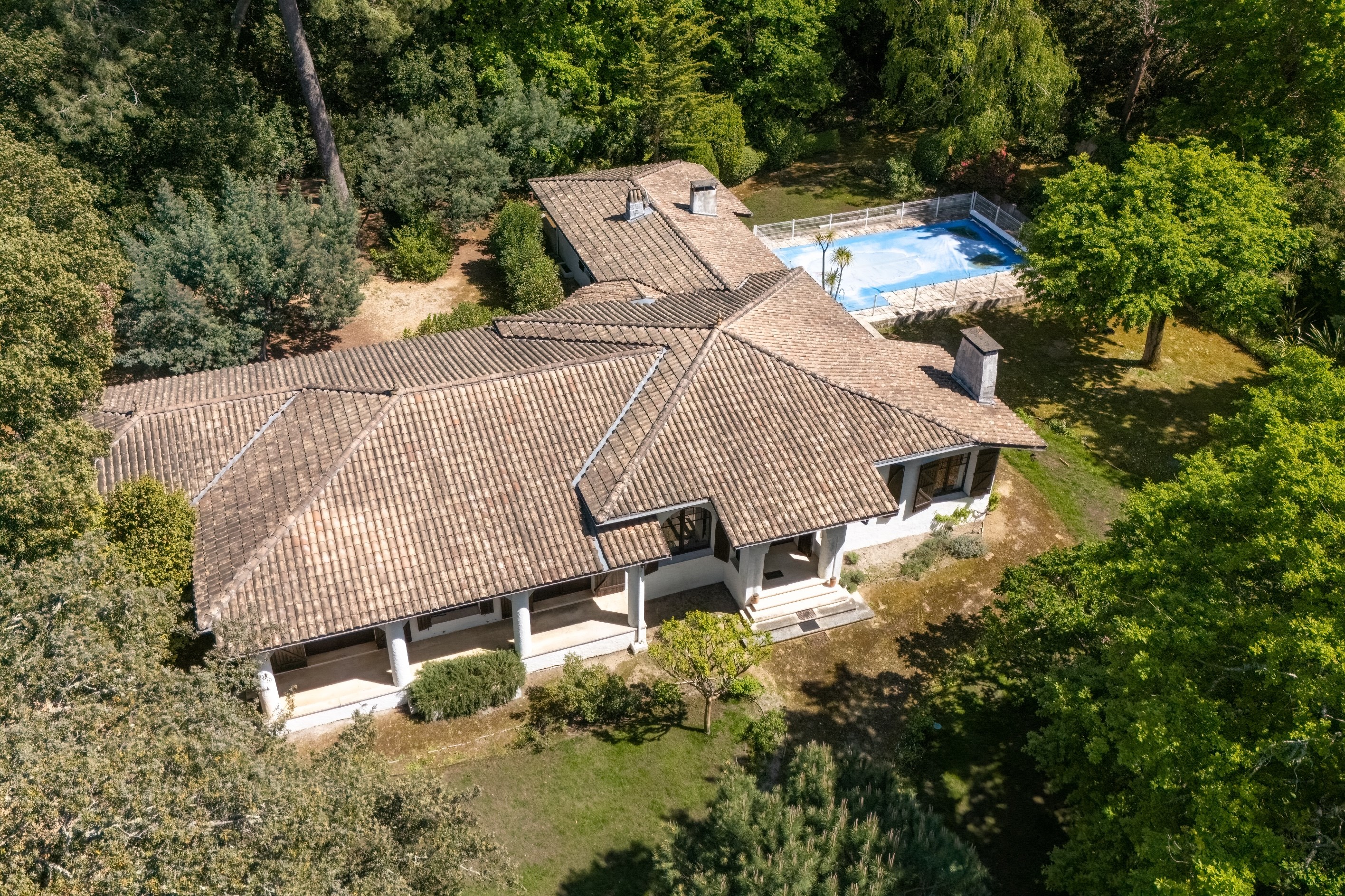  PYLA, CERCLE DE VOILE - SINGLE-LEVEL GAUME-STYLE VILLA ON APPROX. 3,000 m² OF L… - 物件實景
