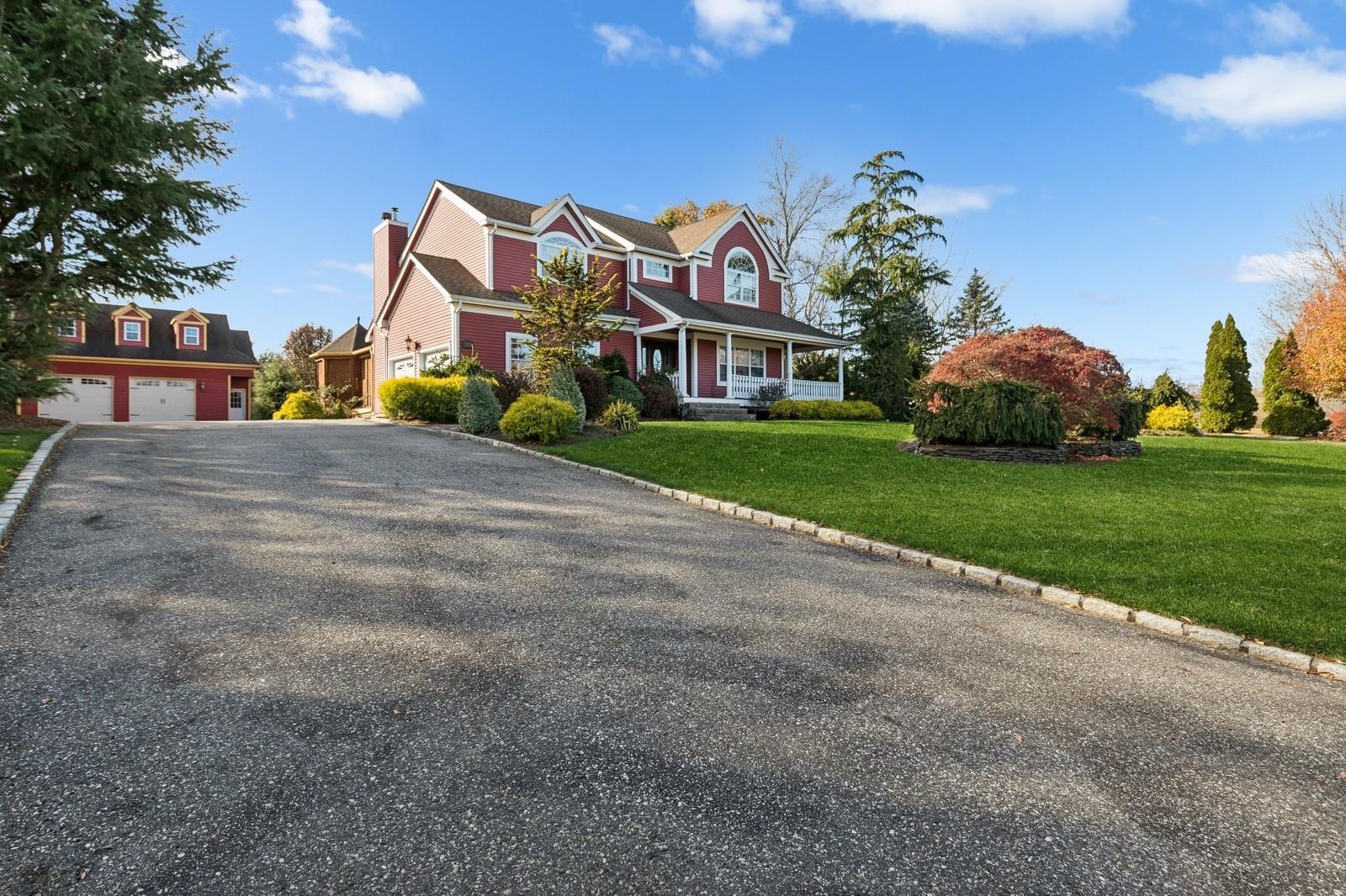 Aquebogue, New York, 11931, United States, 4 Bedrooms Bedrooms, ,3 BathroomsBathrooms,Residential,For Sale,1838532