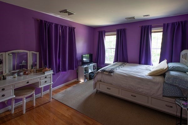 Northampton, Massachusetts, 01062, United States, 3 Bedrooms Bedrooms, ,3 BathroomsBathrooms,Residential,For Sale,1848678
