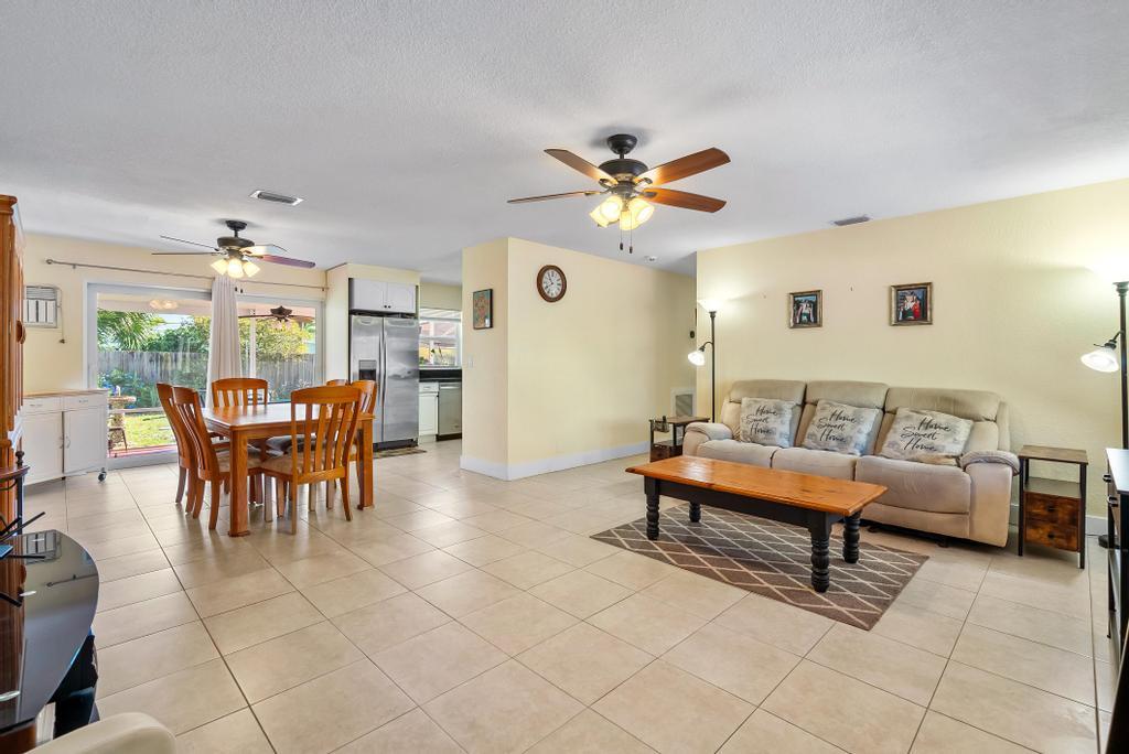 Deerfield Beach, Florida, 33441, United States, 2 Bedrooms Bedrooms, ,2 BathroomsBathrooms,Residential,For Sale,1995826