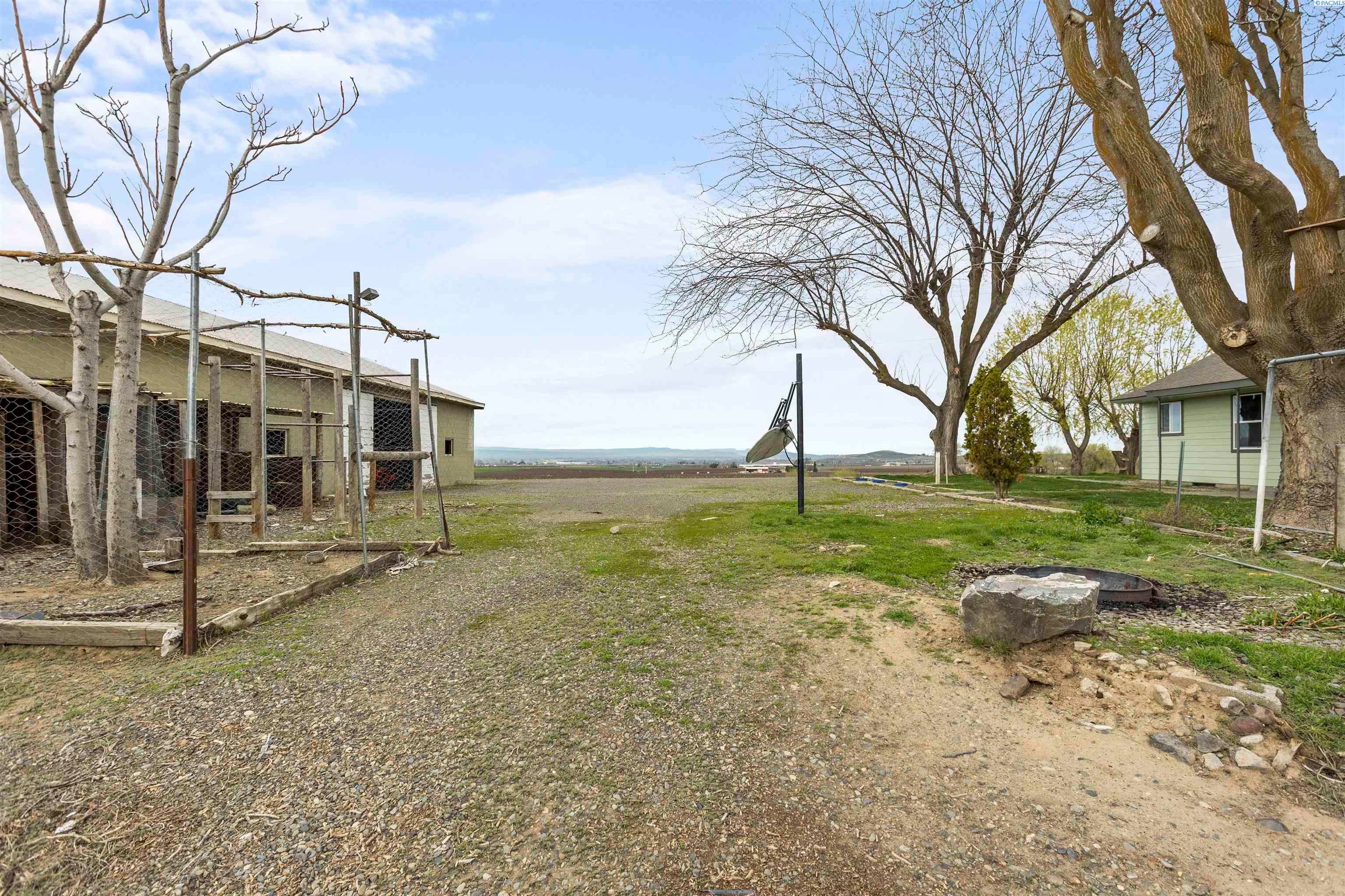 Prosser, Washington, 99350, United States, 2 Bedrooms Bedrooms, ,1 BathroomBathrooms,Residential,For Sale,1974522