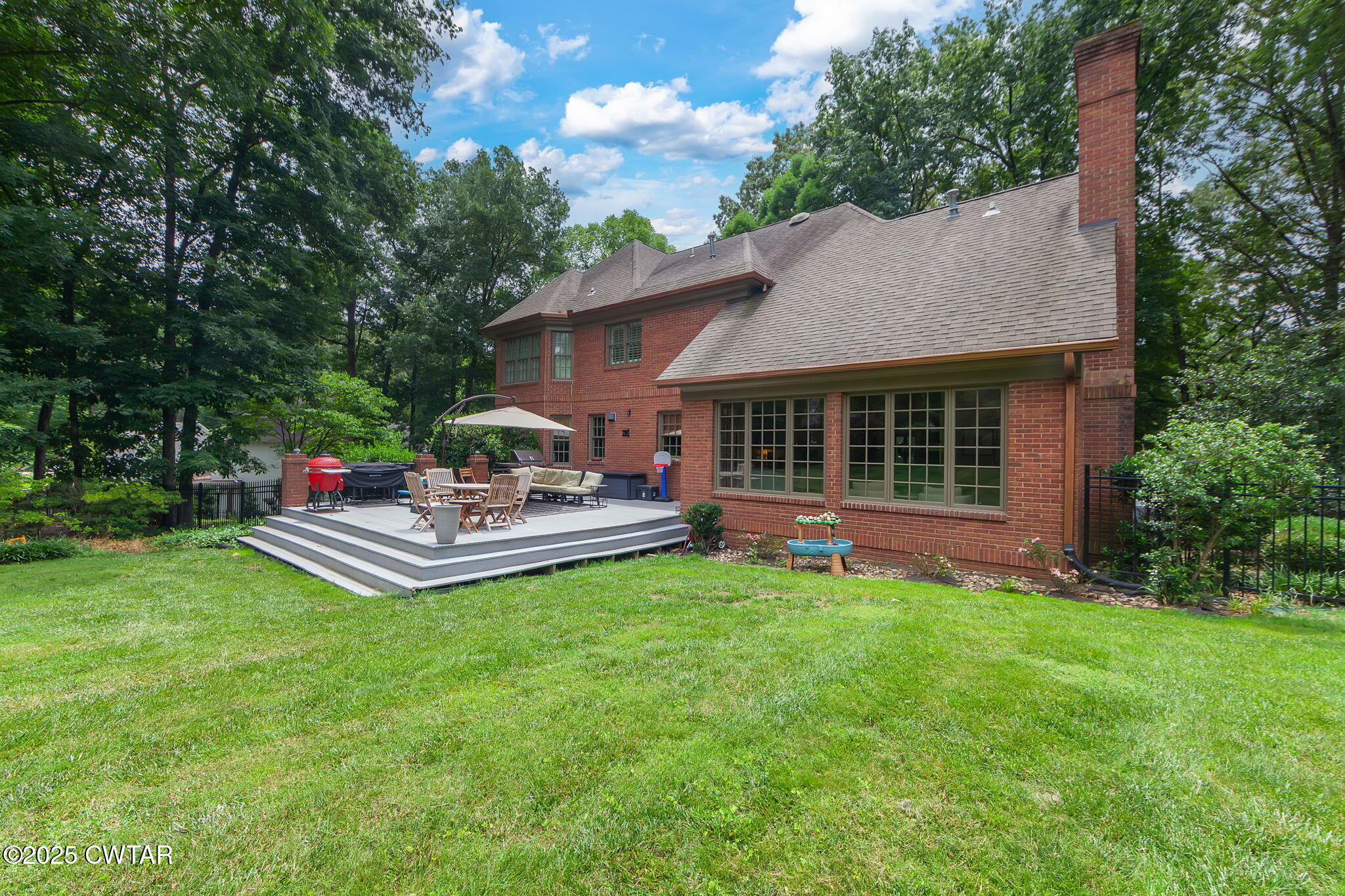 Jackson, Tennessee, 38305, United States, 4 Bedrooms Bedrooms, ,4 BathroomsBathrooms,Residential,For Sale,1894797