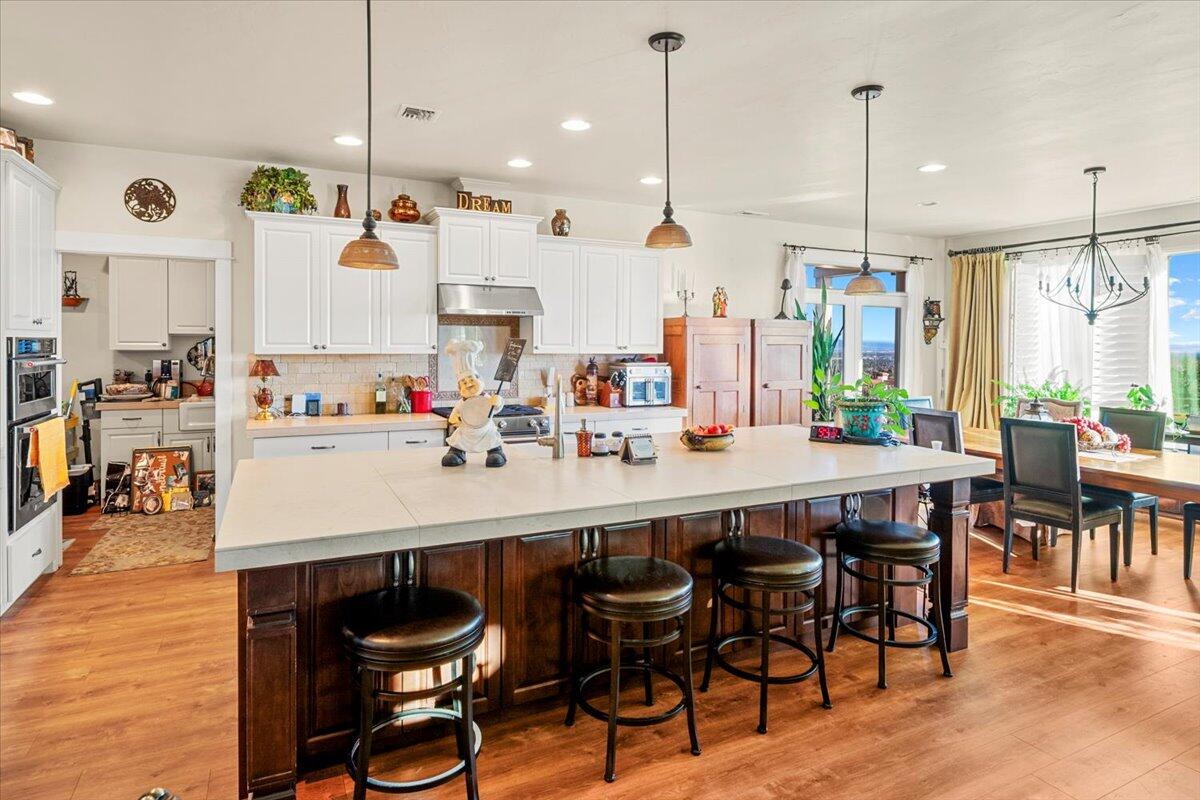 Bend, Oregon, 97703, United States, 3 Bedrooms Bedrooms, ,2 BathroomsBathrooms,Residential,For Sale,2005740