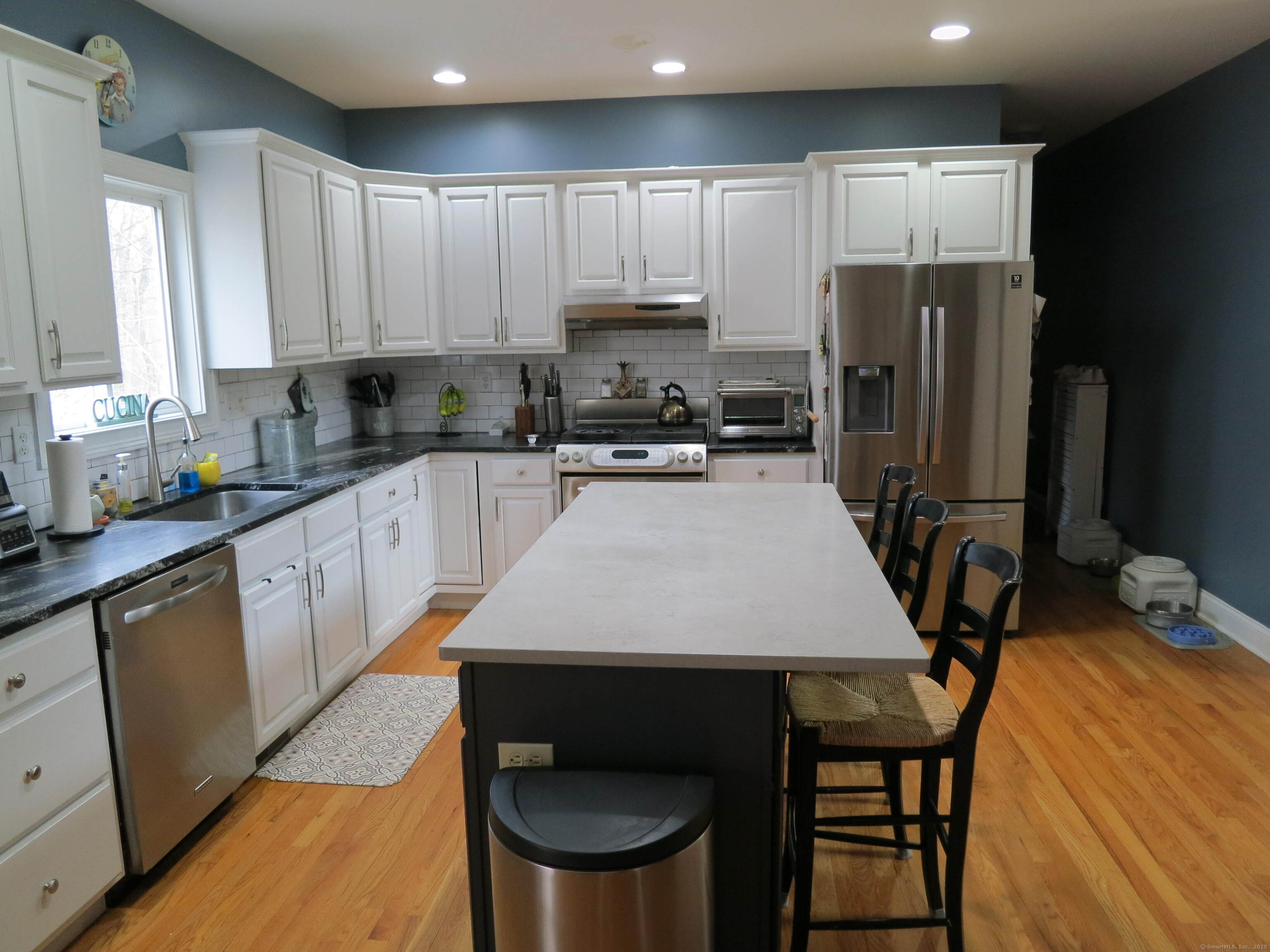 Seymour, Connecticut, 06483, United States, 4 Bedrooms Bedrooms, ,3 BathroomsBathrooms,Residential,For Sale,1760274