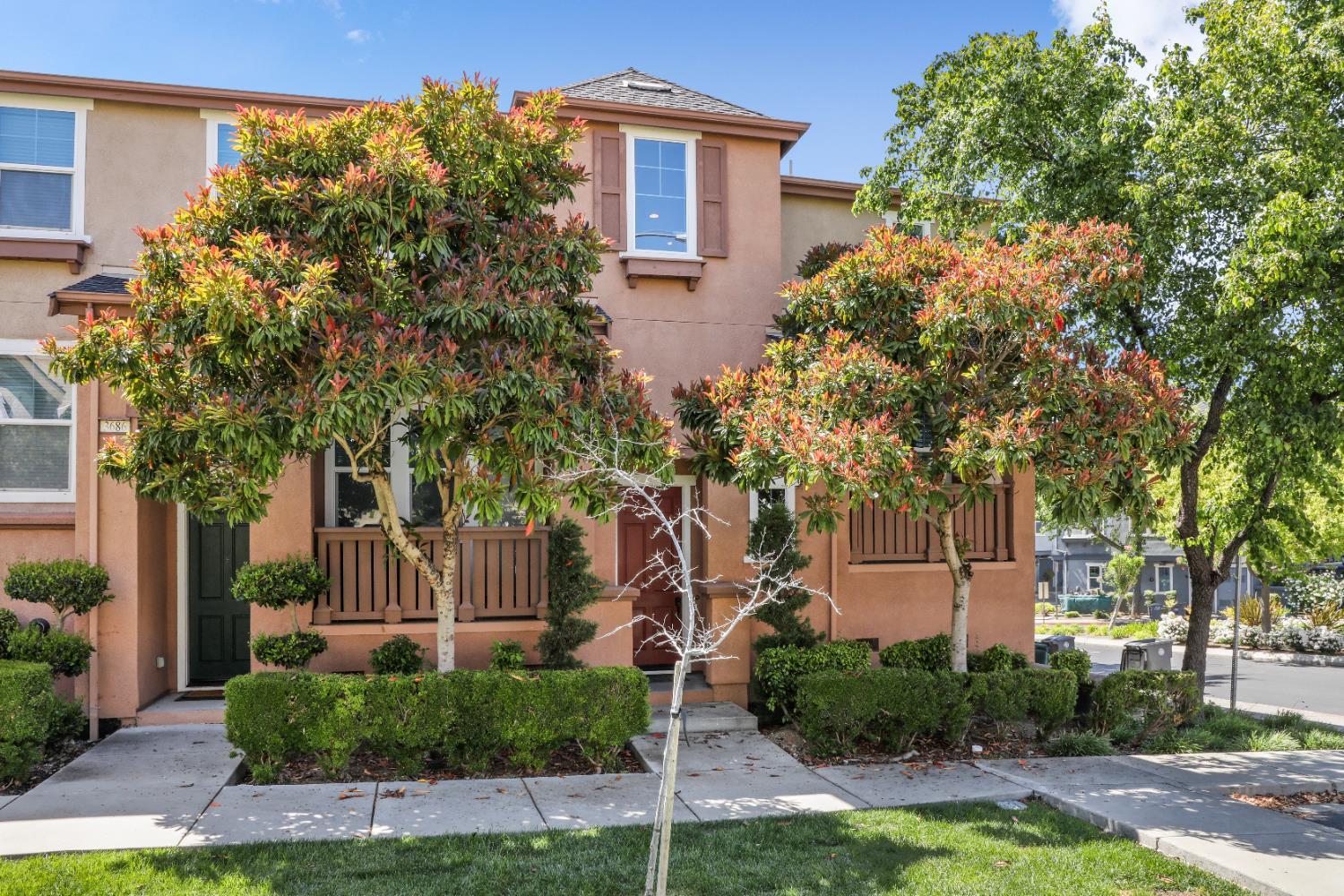 Dublin, California, 94568, United States, 2 Bedrooms Bedrooms, ,3 BathroomsBathrooms,Residential,For Sale,1879034