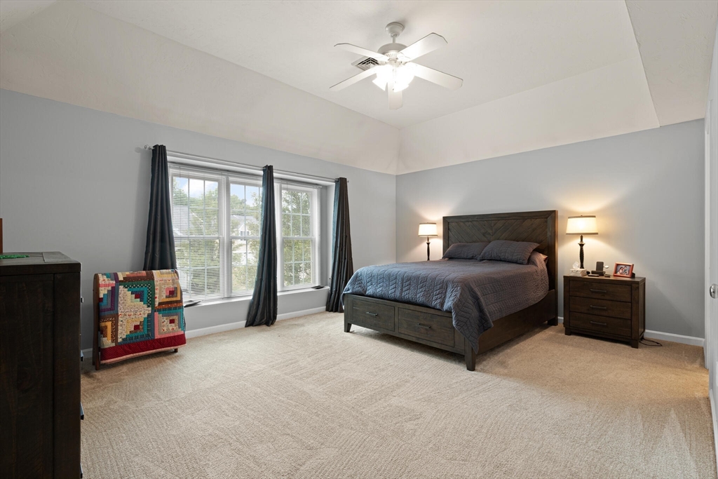Upton, Massachusetts, 01568, United States, 3 Bedrooms Bedrooms, ,3 BathroomsBathrooms,Residential,For Sale,1912549
