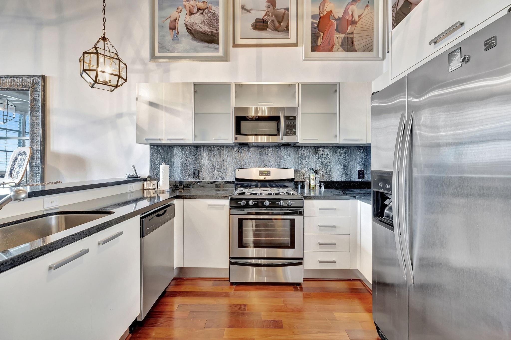 Fort Lauderdale, Florida, 33301, United States, 2 Bedrooms Bedrooms, ,2 BathroomsBathrooms,Residential,For Sale,1977378
