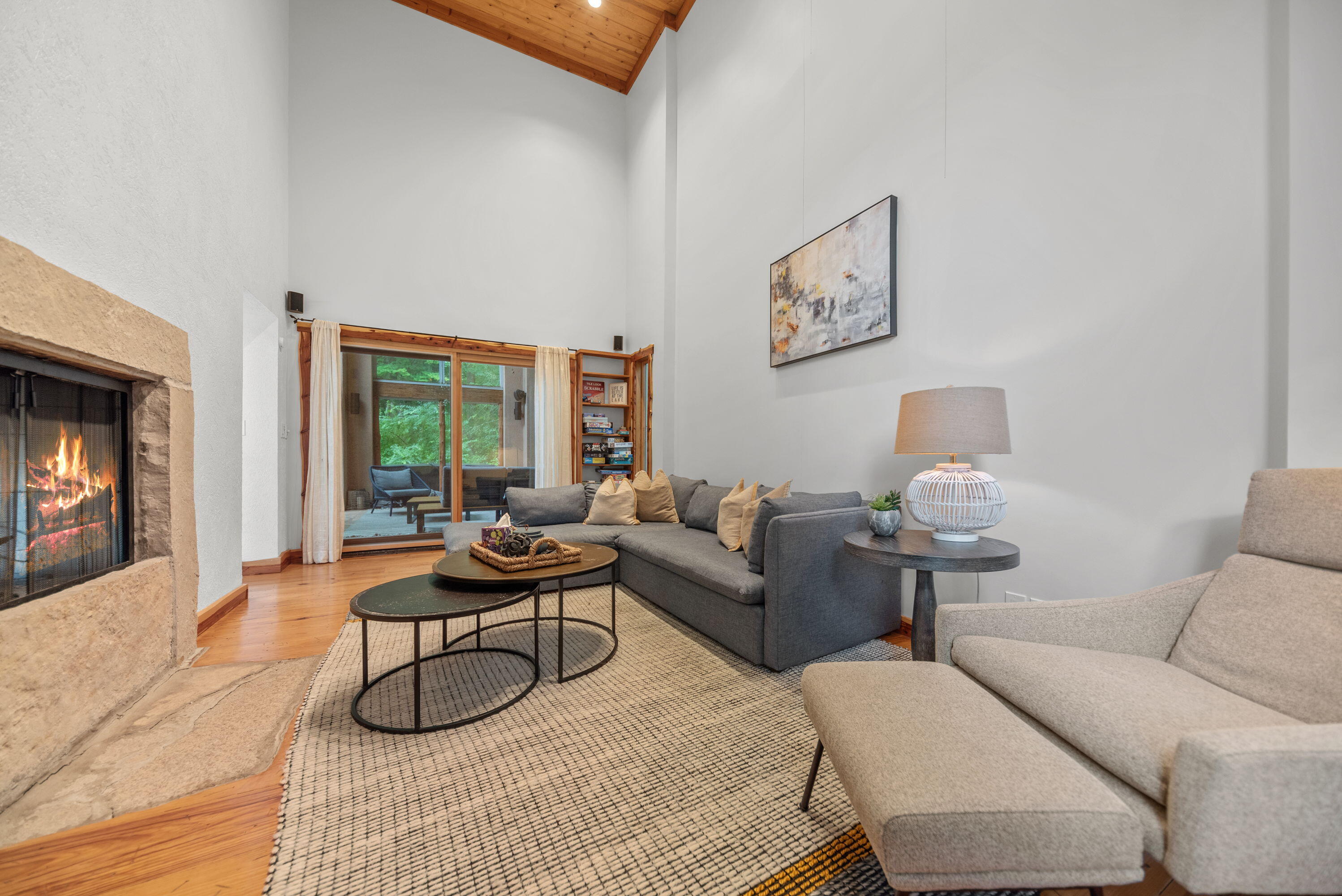 Lakeside, Michigan, 49116, United States, 3 Bedrooms Bedrooms, ,3 BathroomsBathrooms,Residential,For Sale,1926204