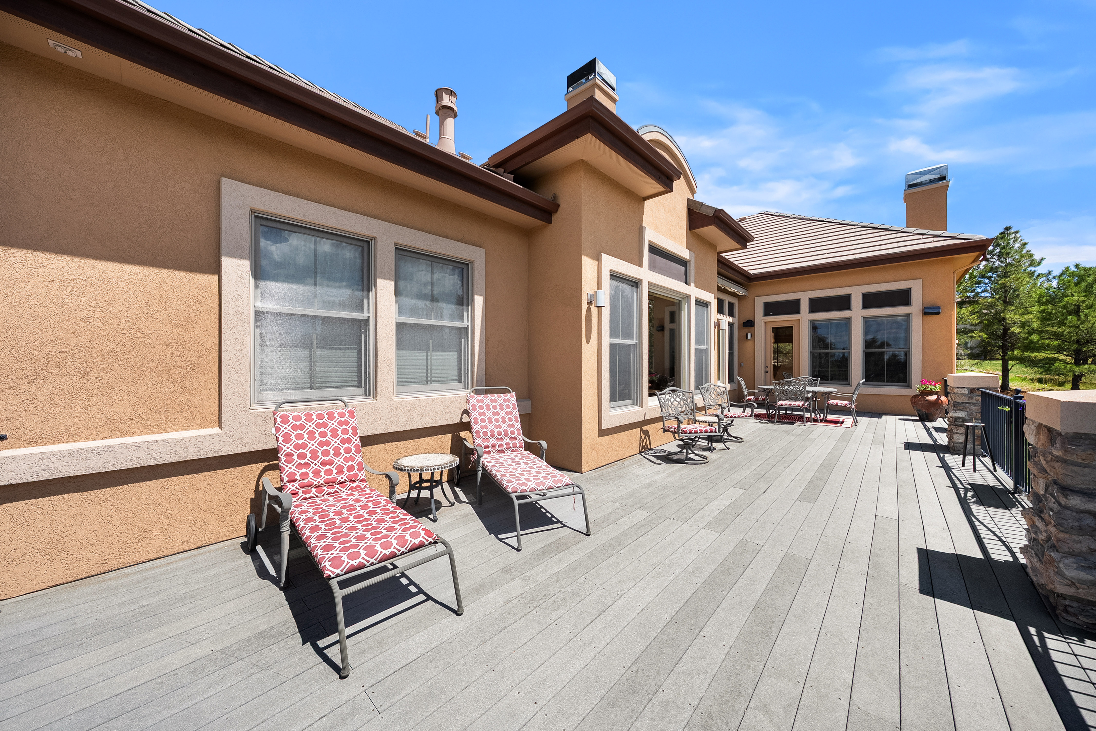  Exceptional ranch-style home in the prestigious gated golf course community - 物件實景