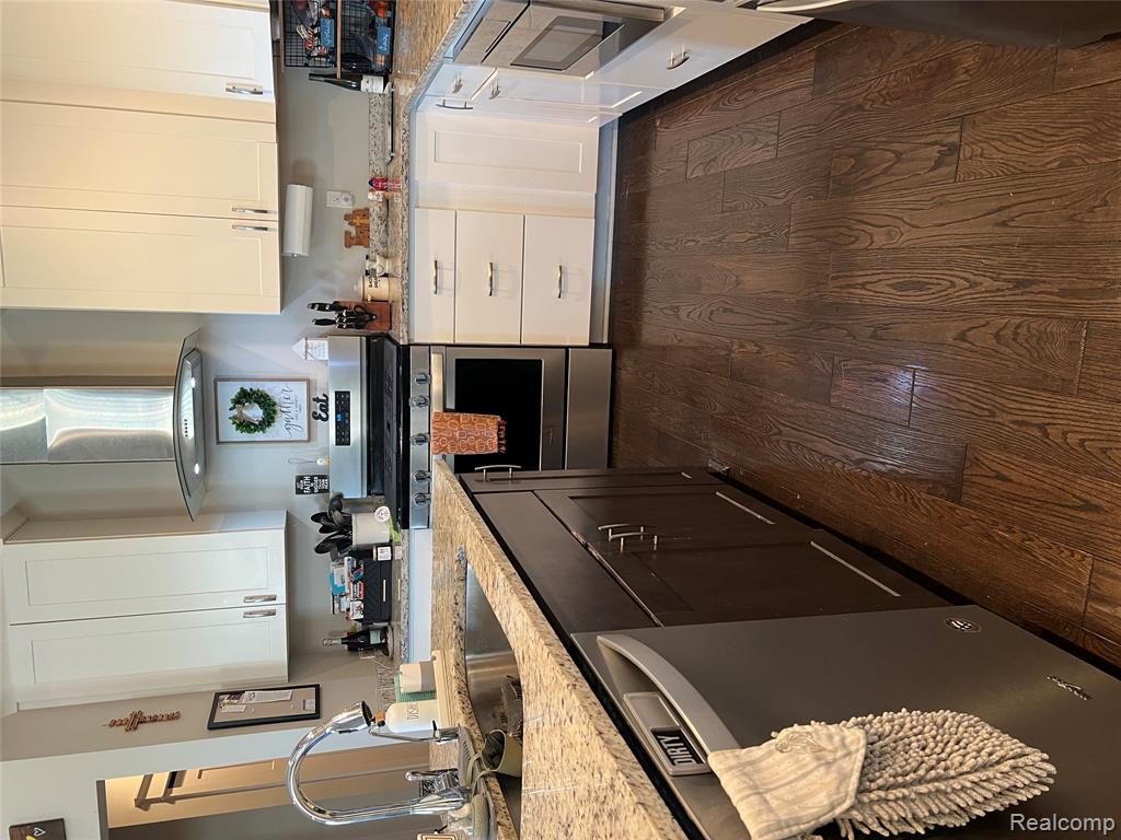 York Township, Michigan, 48176, United States, 4 Bedrooms Bedrooms, ,2 BathroomsBathrooms,Residential,For Sale,1988753