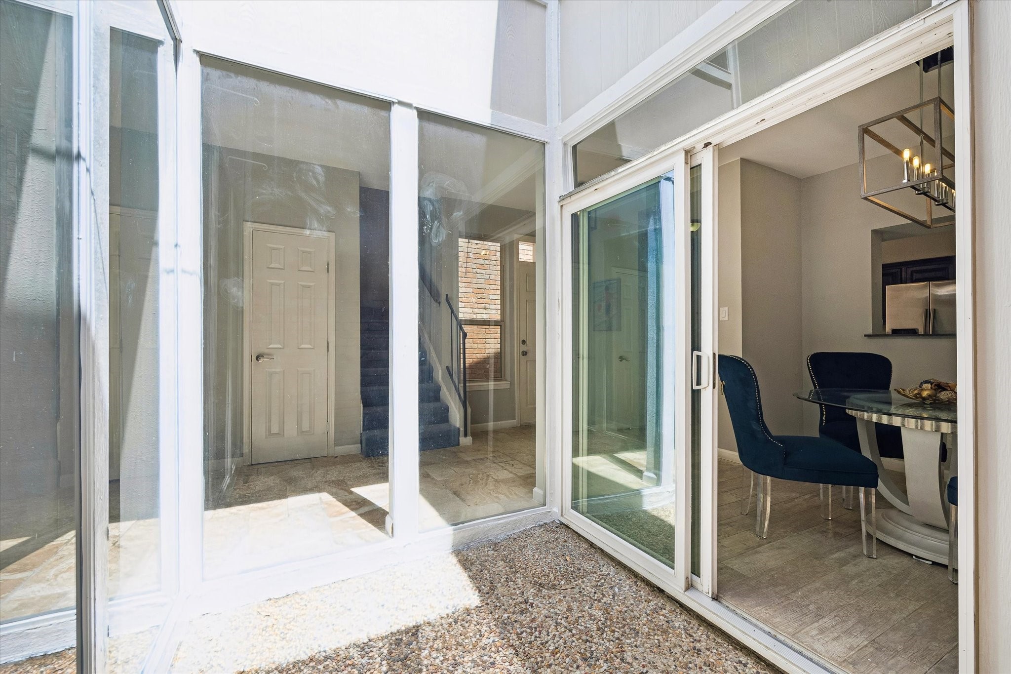  7483 Brompton Street - 物件實景