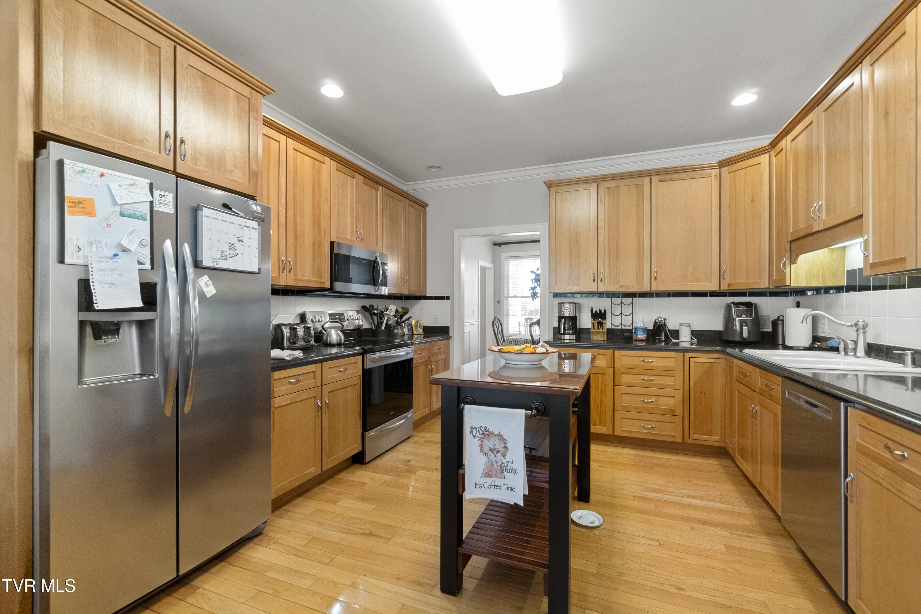 Greeneville, Tennessee, 37745, United States, 5 Bedrooms Bedrooms, ,5 BathroomsBathrooms,Residential,For Sale,2012581